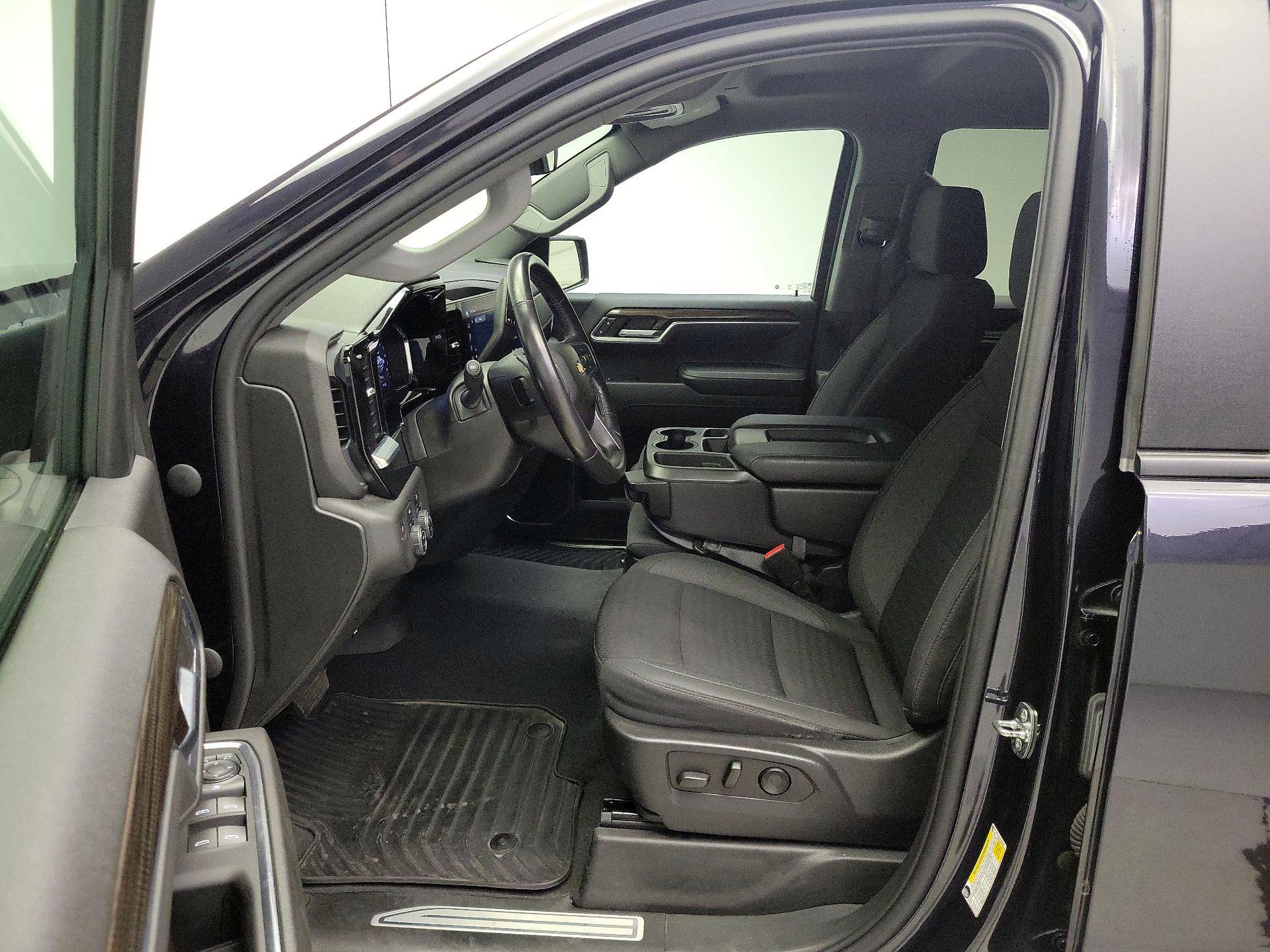 Thumbnail: 2022 Chevrolet Silverado 1500 - 11