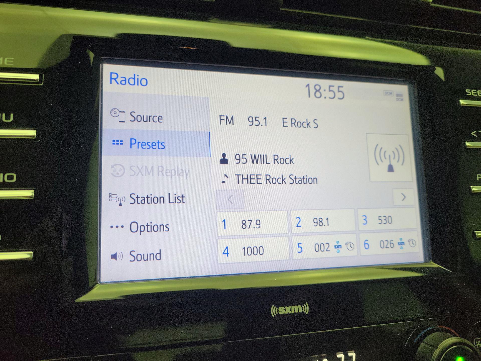 Thumbnail: 2020 Toyota Camry - 14