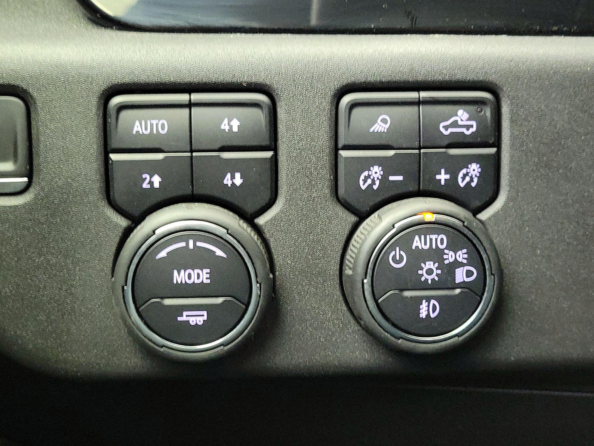 Thumbnail: 2022 Chevrolet Silverado 1500 - 13