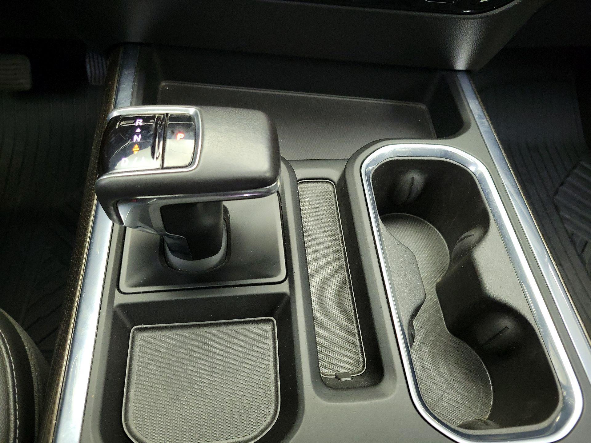 Thumbnail: 2022 Chevrolet Silverado 1500 - 17