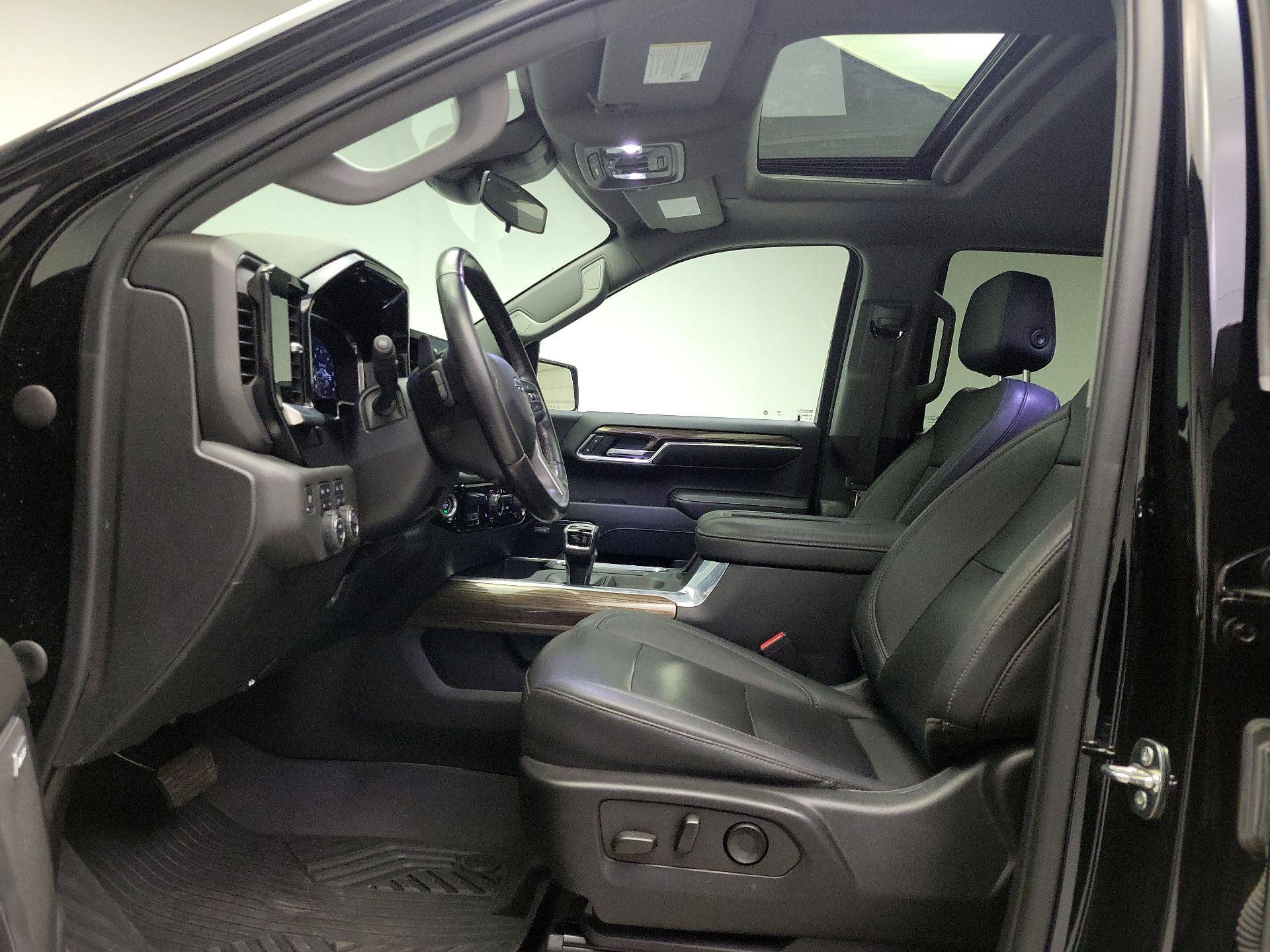 Thumbnail: 2022 Chevrolet Silverado 1500 - 19