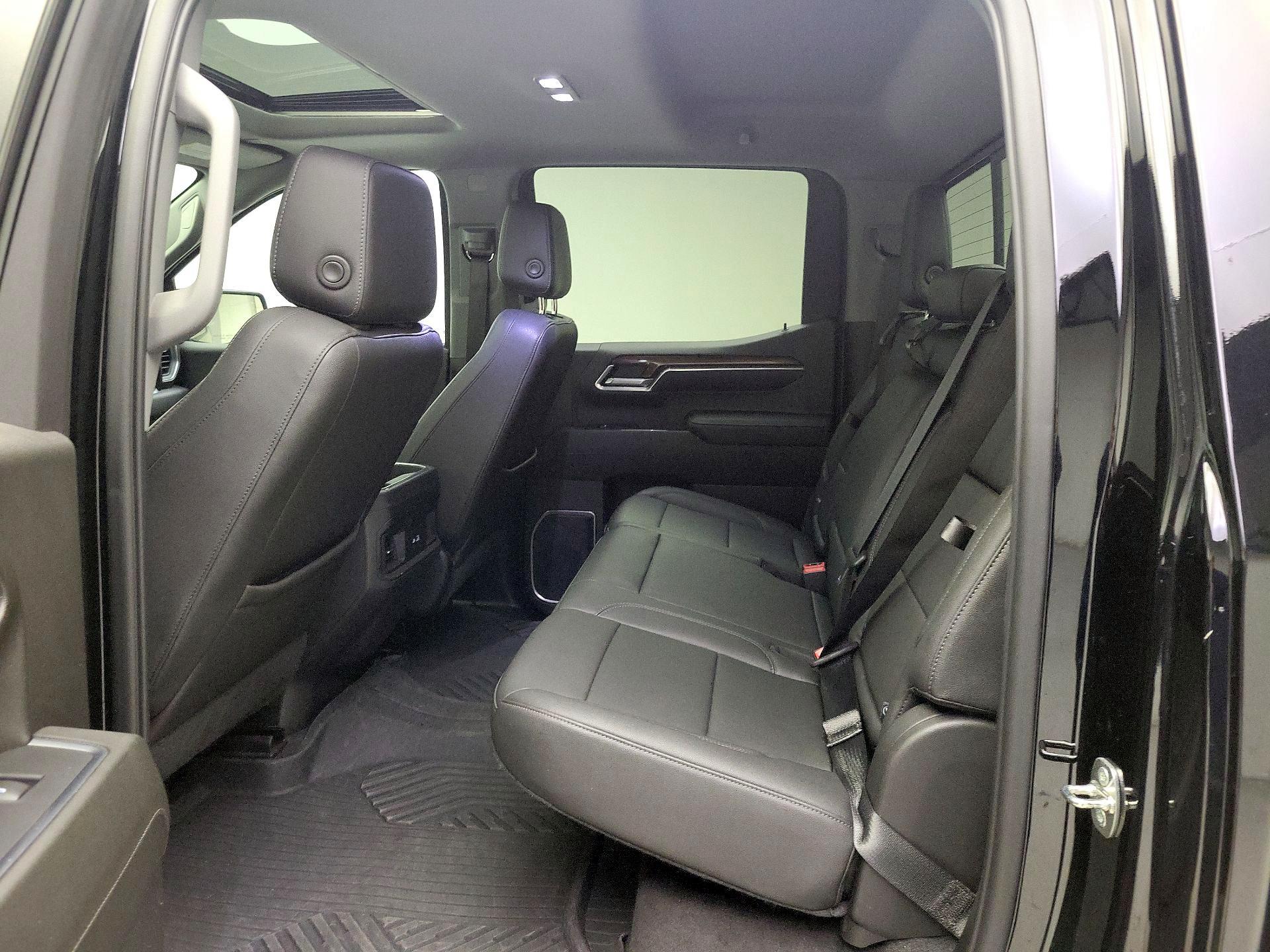 Thumbnail: 2022 Chevrolet Silverado 1500 - 20