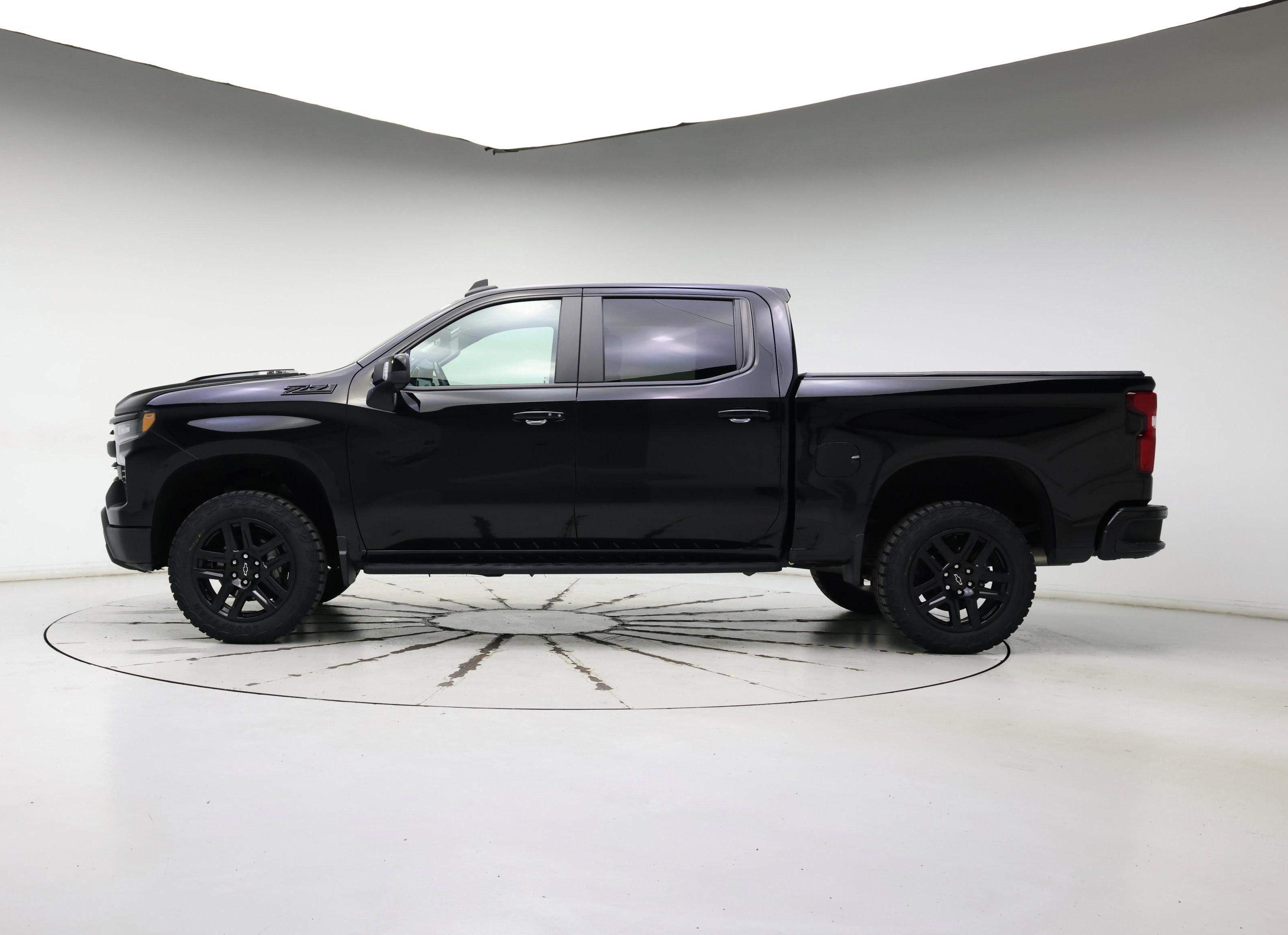 Thumbnail: 2022 Chevrolet Silverado 1500 - 3