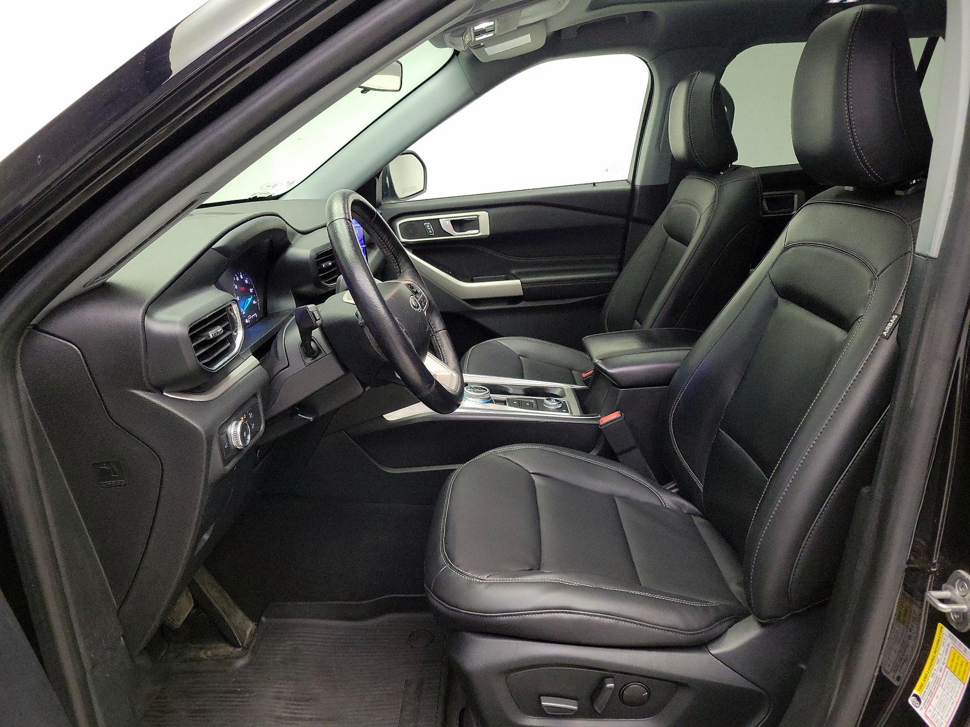 Thumbnail: 2022 Ford Explorer - 11