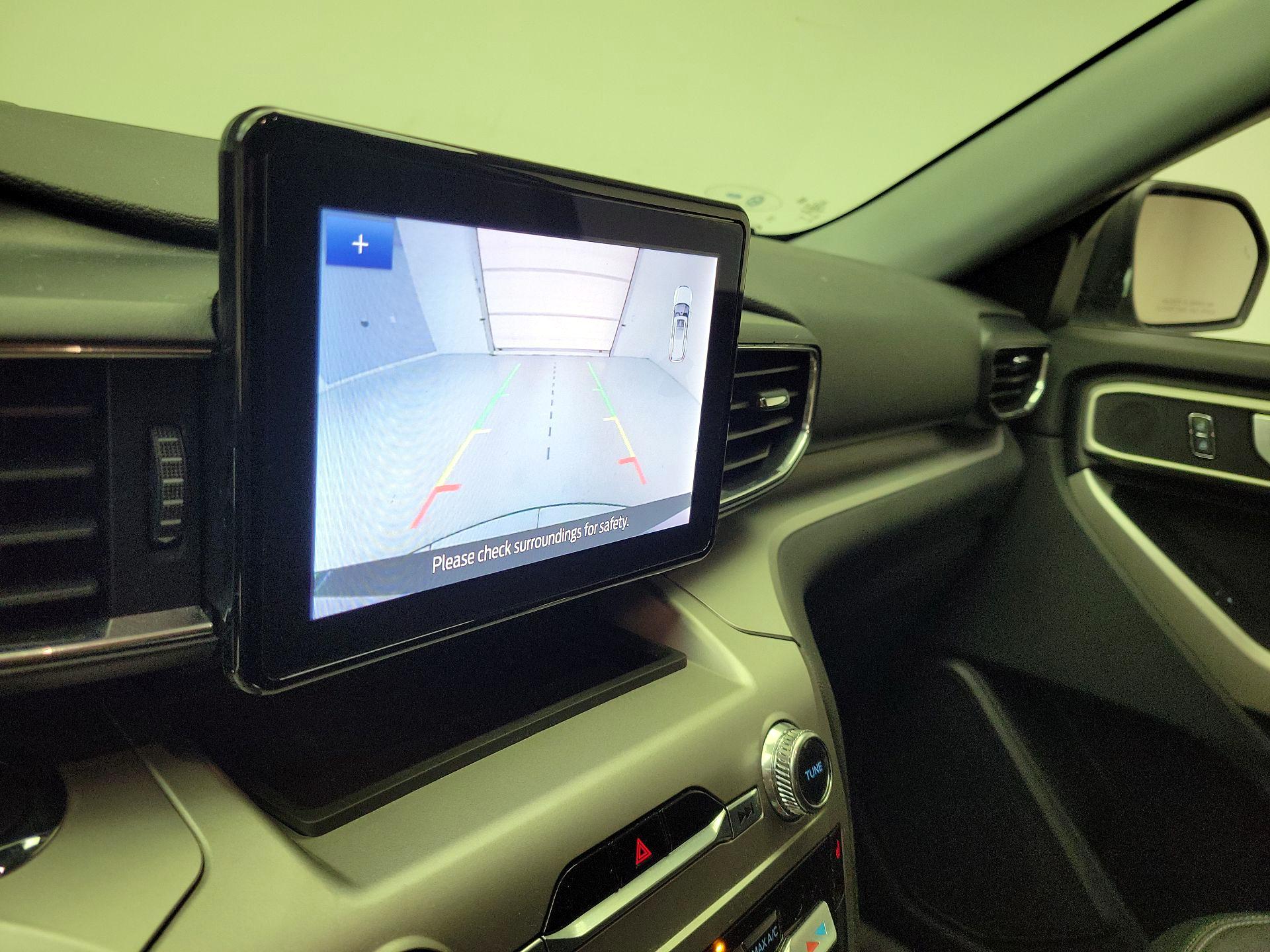 Thumbnail: 2022 Ford Explorer - 14