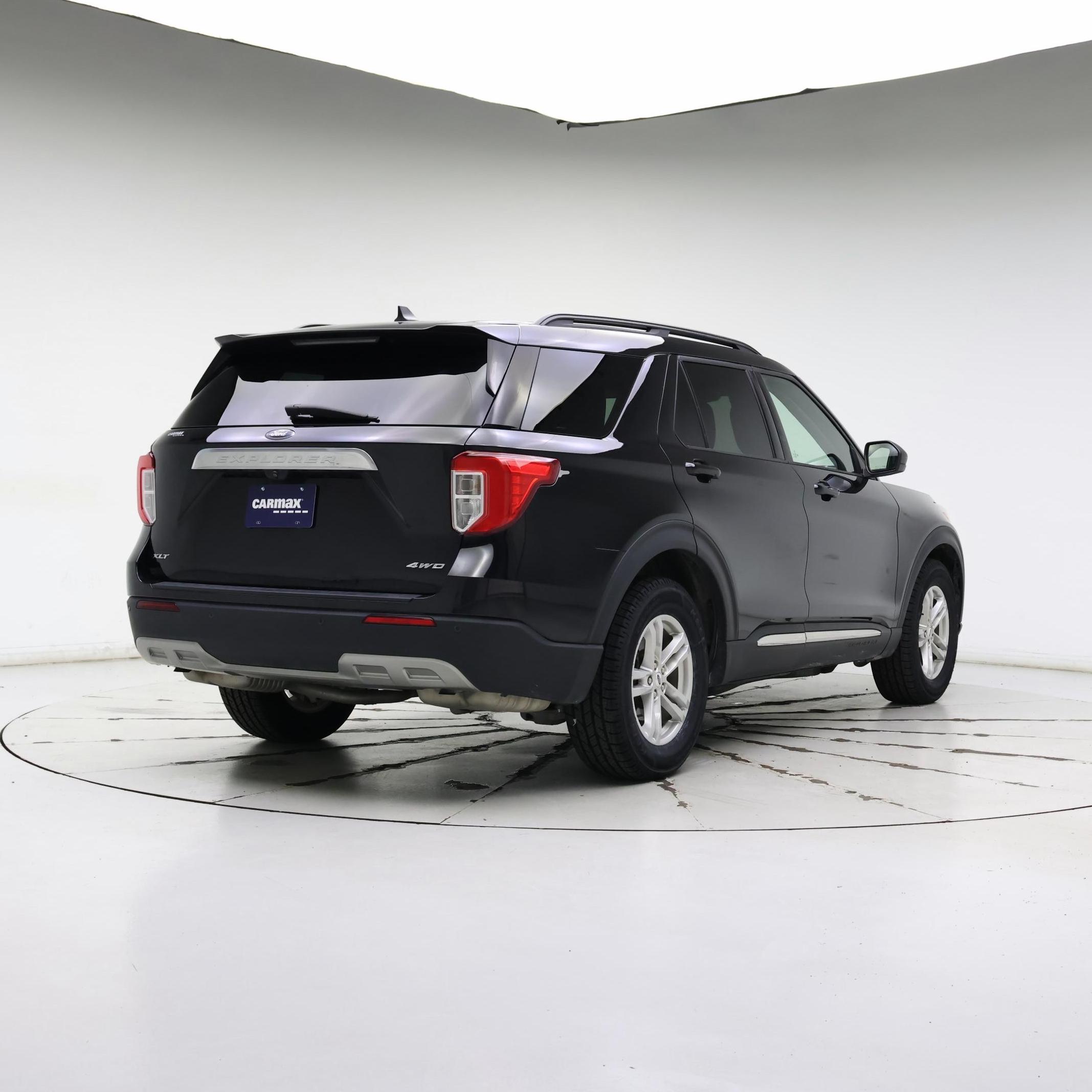 Thumbnail: 2022 Ford Explorer - 8