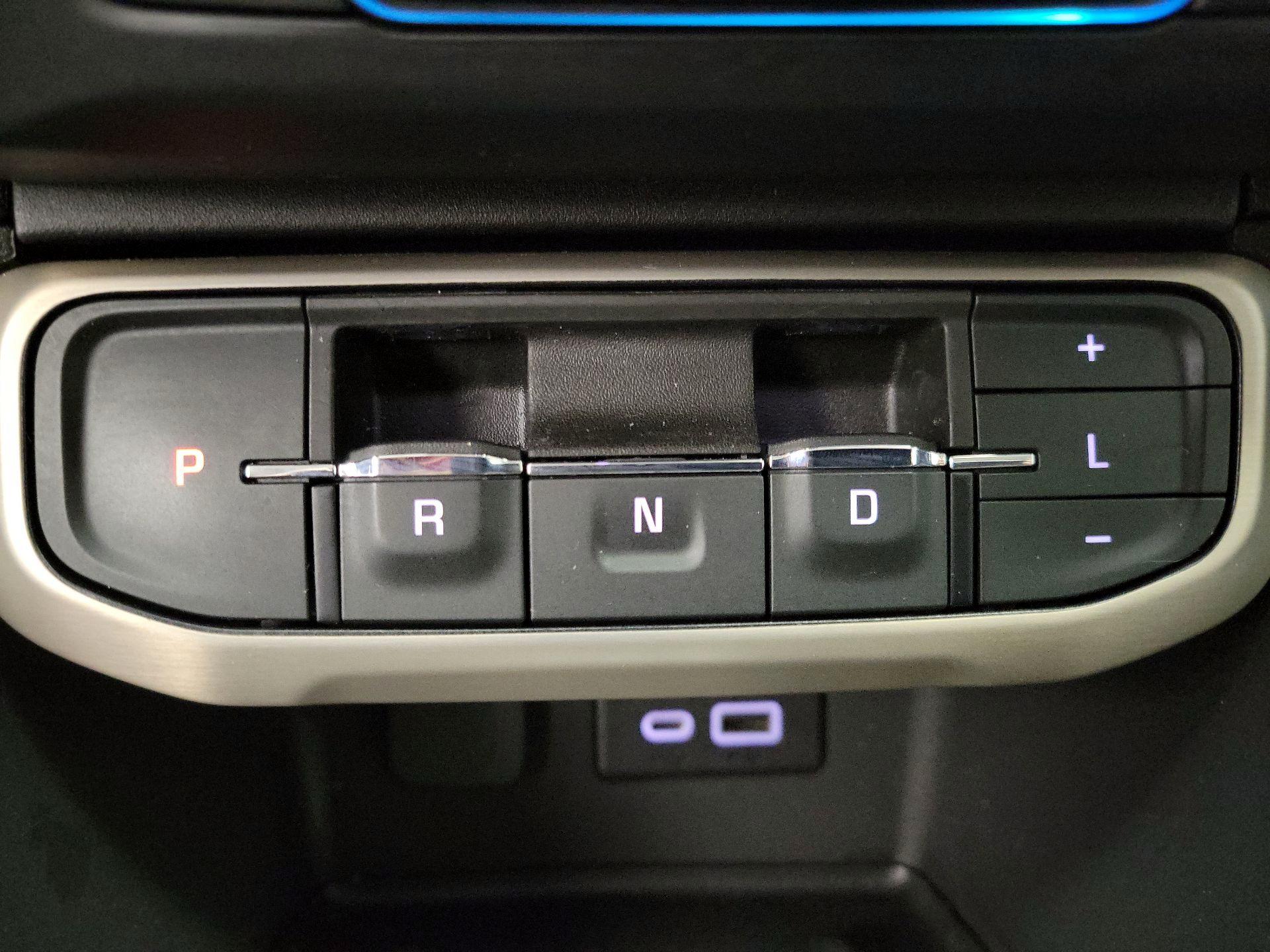 Thumbnail: 2022 GMC Acadia - 16