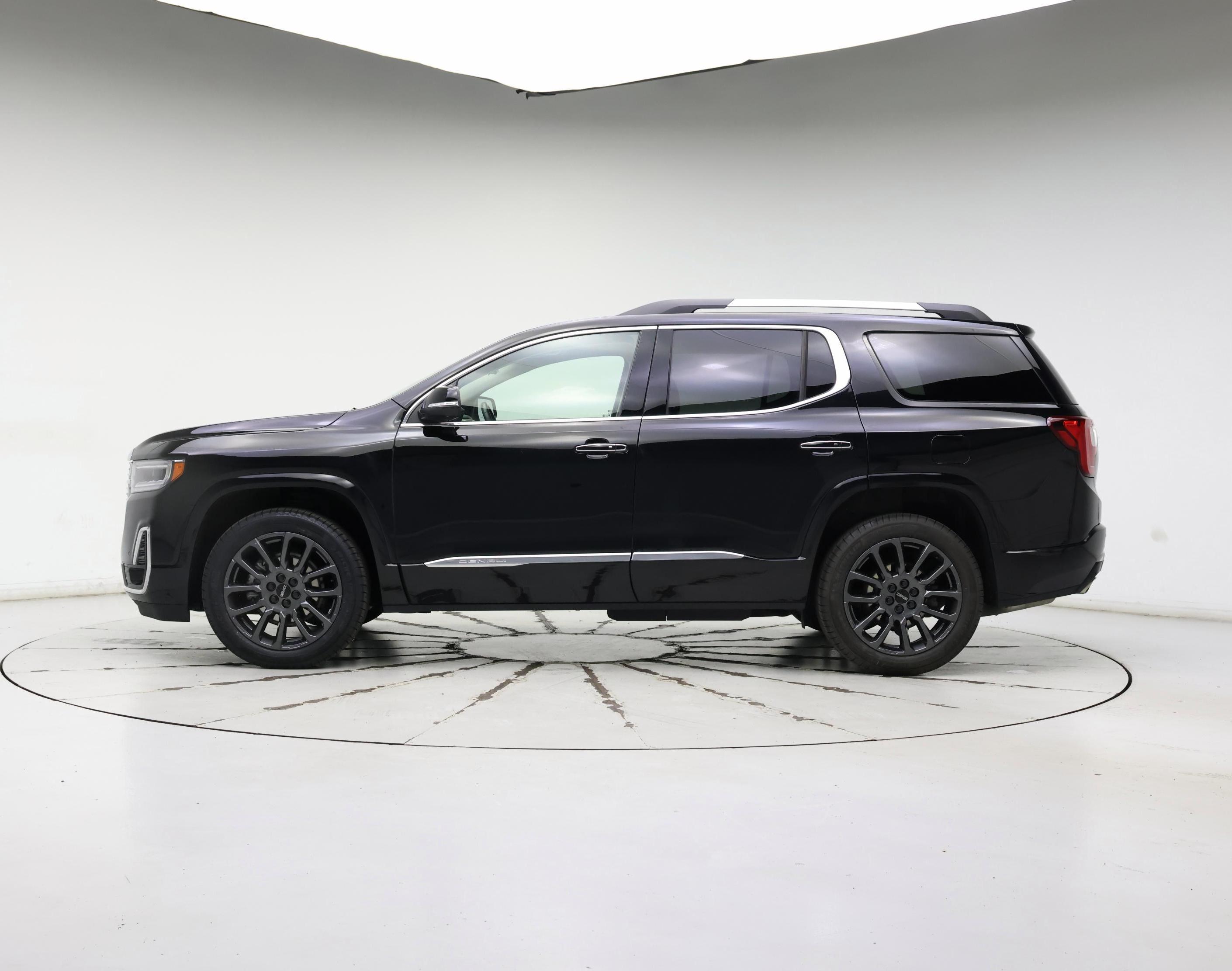 Thumbnail: 2022 GMC Acadia - 3