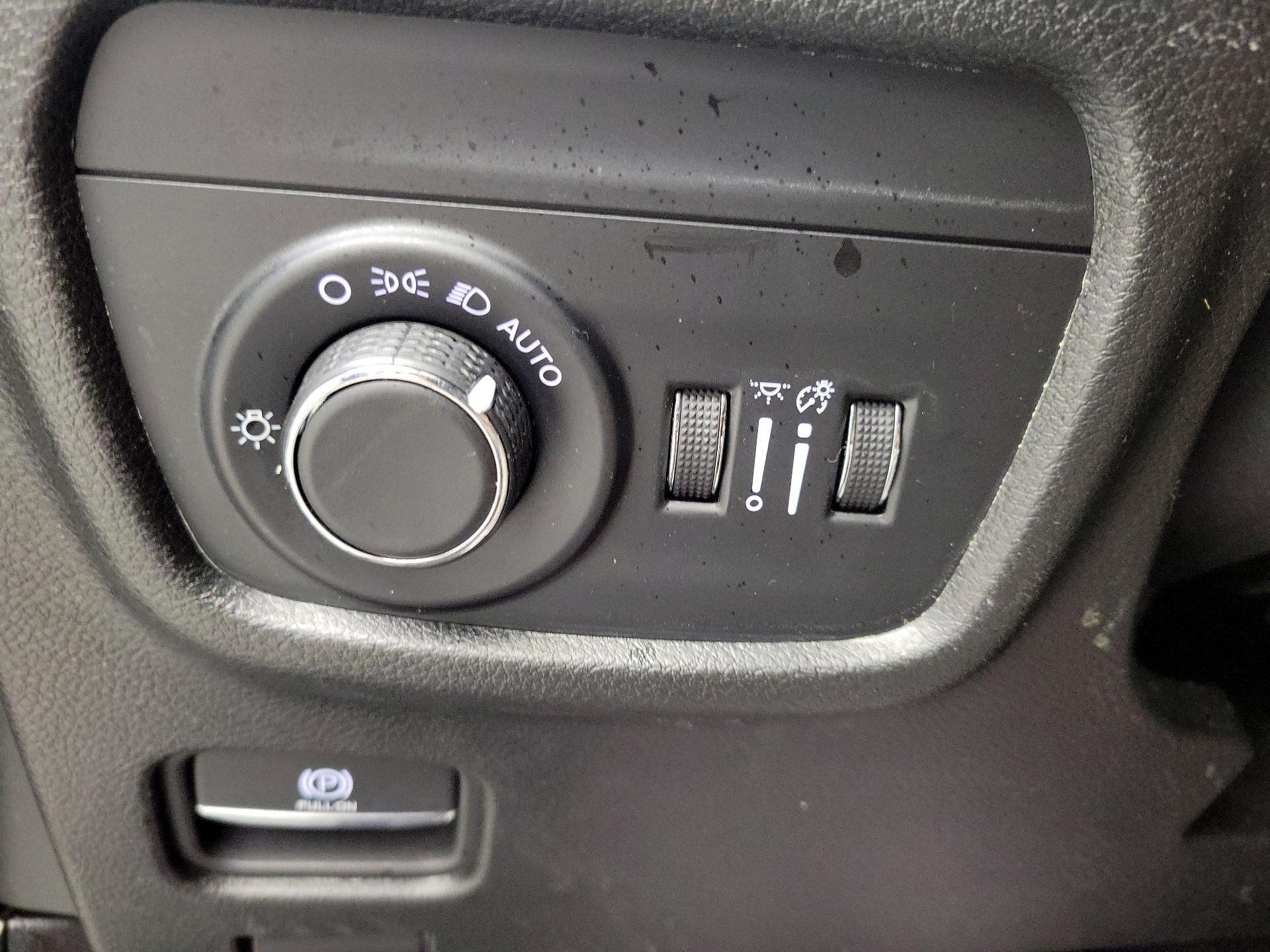 Thumbnail: 2023 Jeep Grand Cherokee - 13