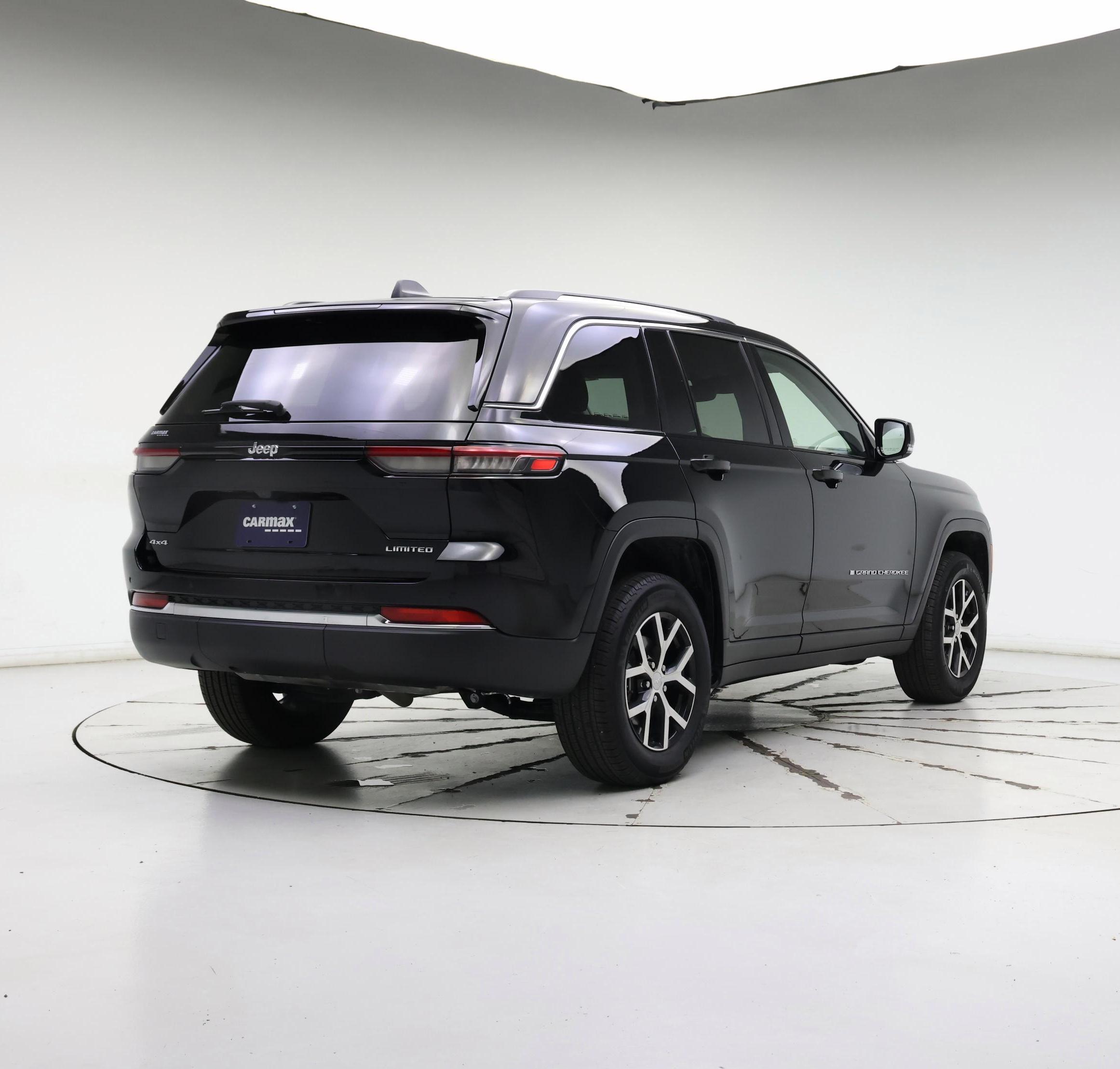 Thumbnail: 2023 Jeep Grand Cherokee - 8