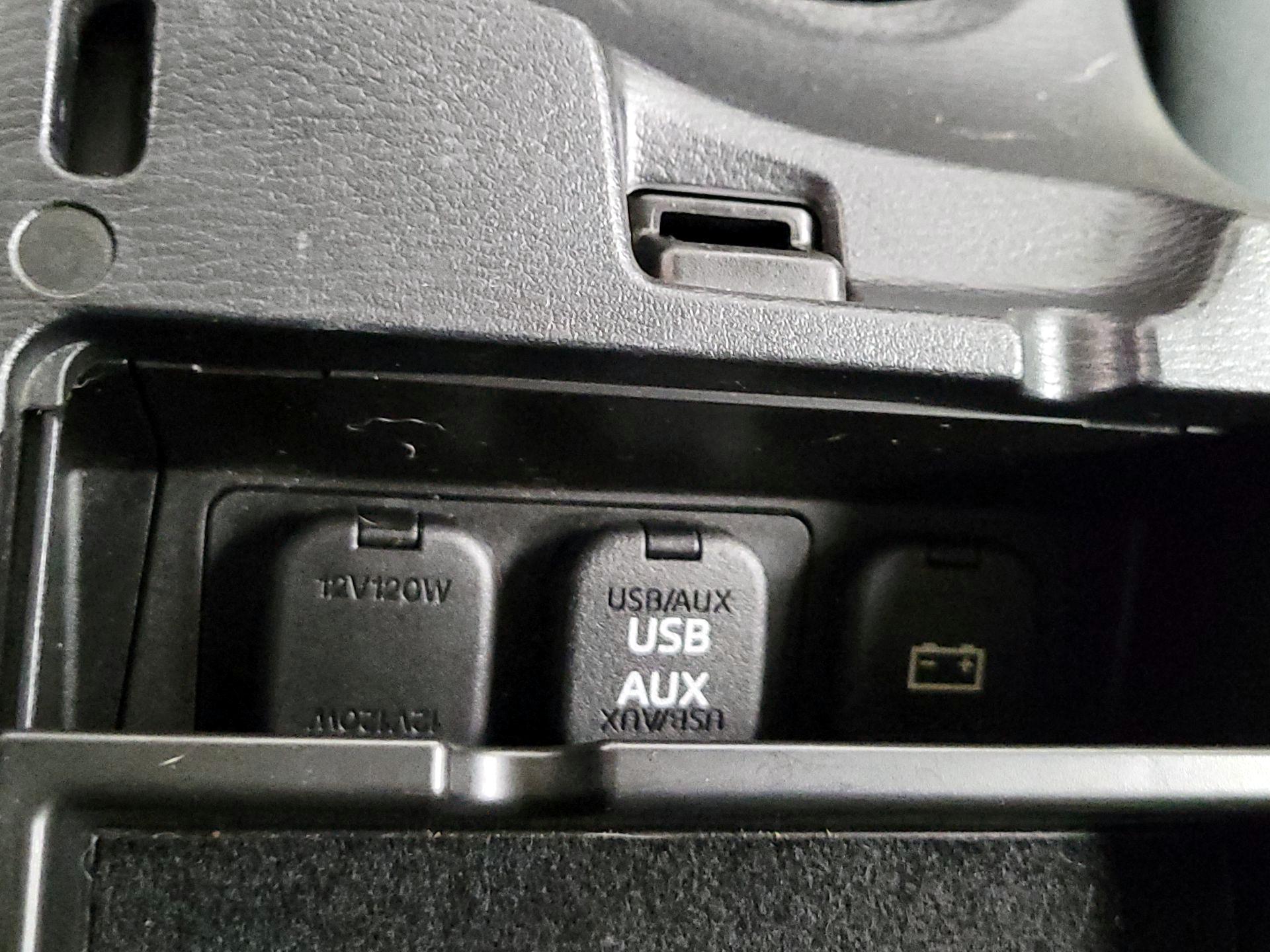 Thumbnail: 2014 Mazda Mazda3 - 17