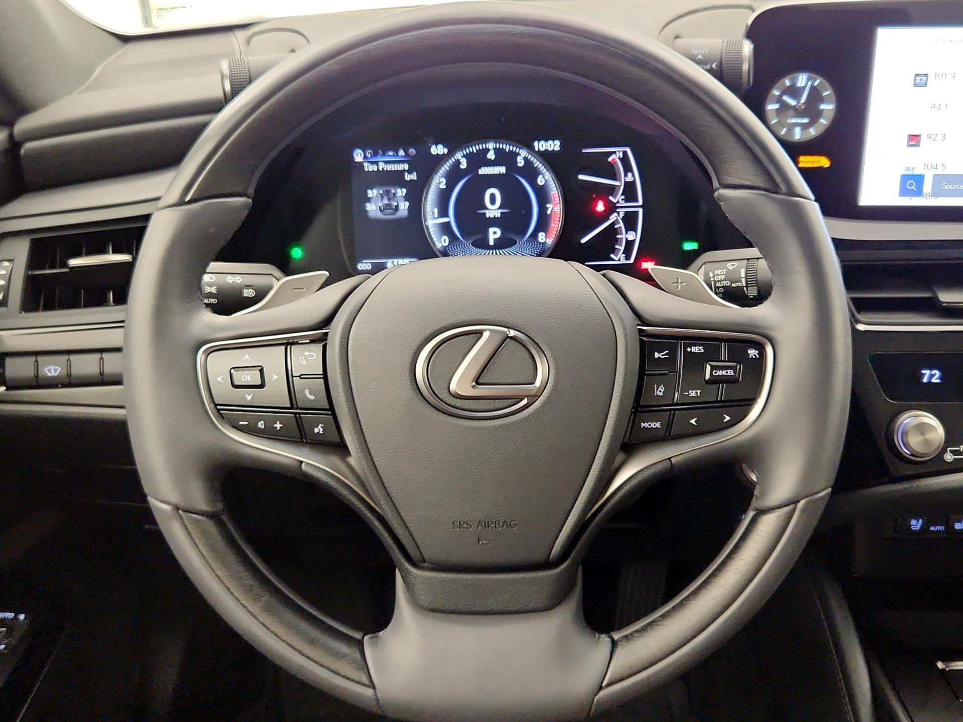 Thumbnail: 2023 Lexus ES - 10