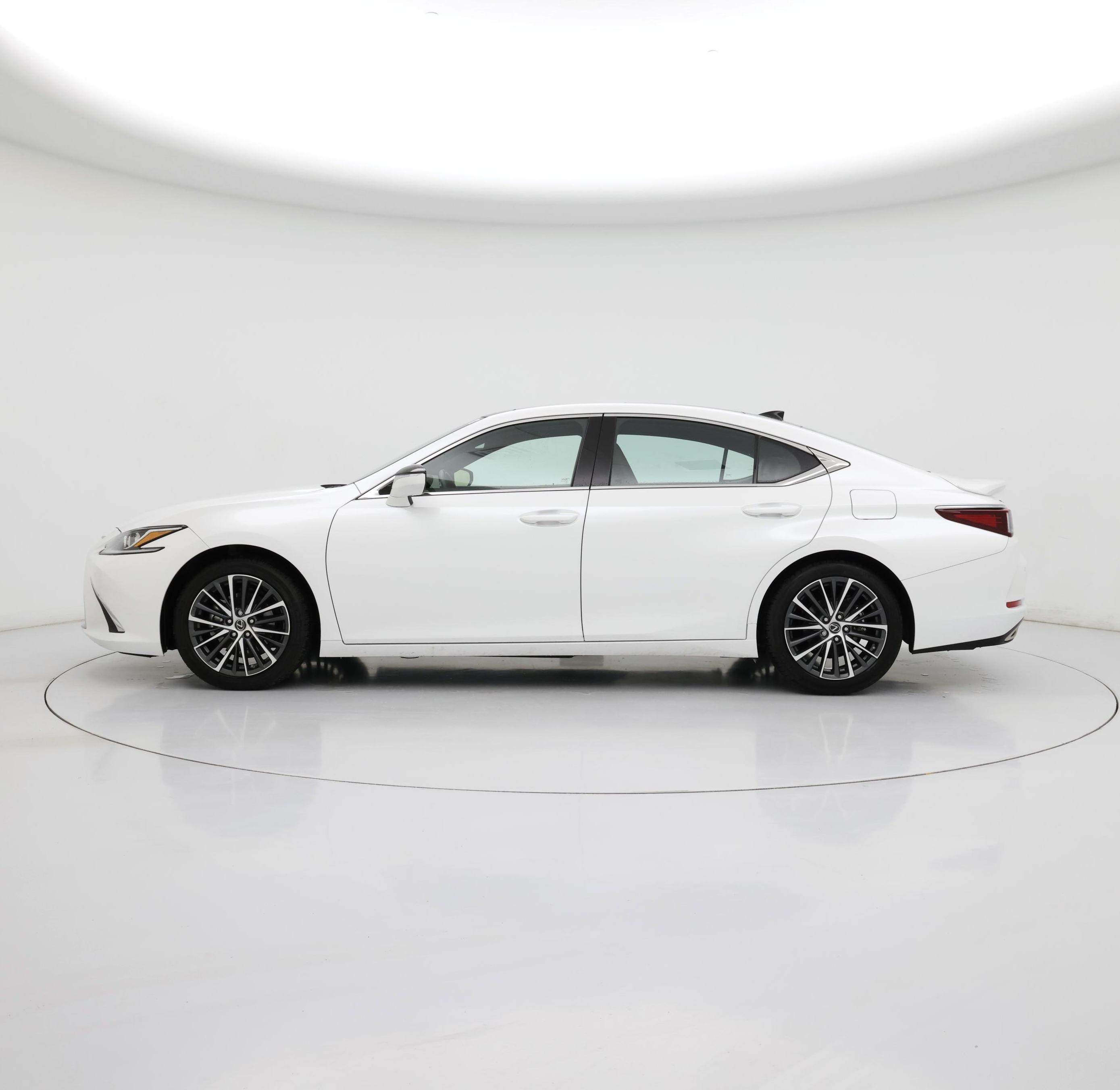 Thumbnail: 2023 Lexus ES - 3