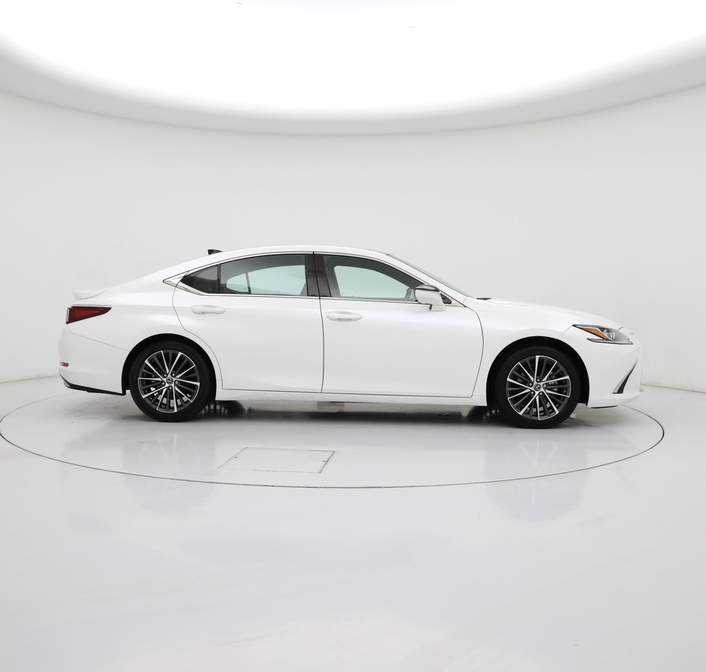 Thumbnail: 2023 Lexus ES - 7