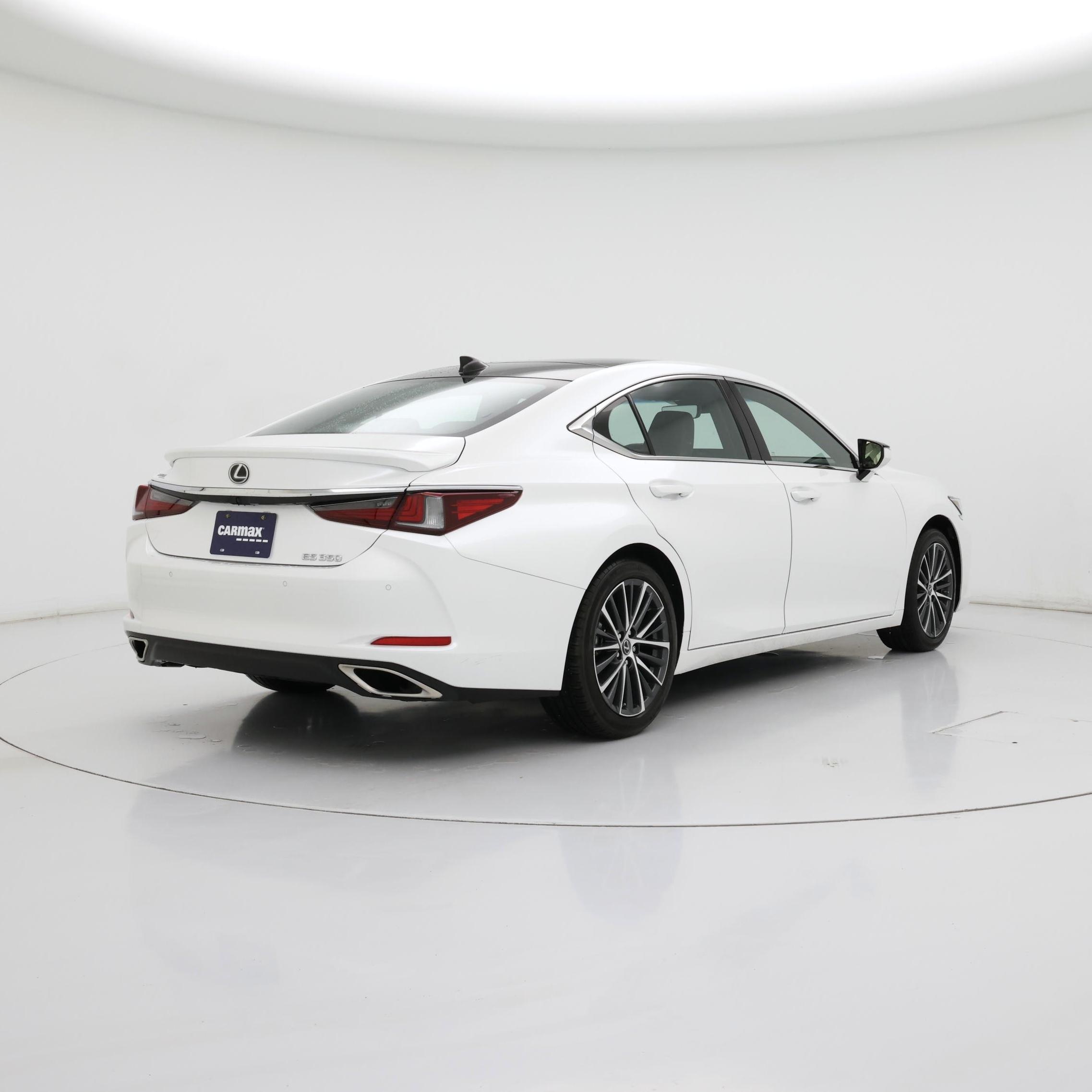 Thumbnail: 2023 Lexus ES - 8