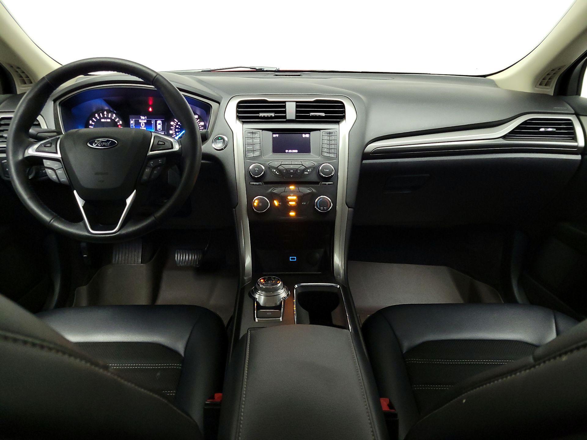 Thumbnail: 2017 Ford Fusion - 9