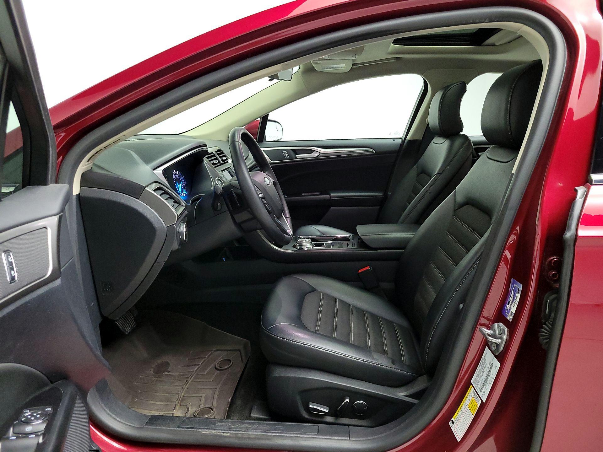 Thumbnail: 2017 Ford Fusion - 11