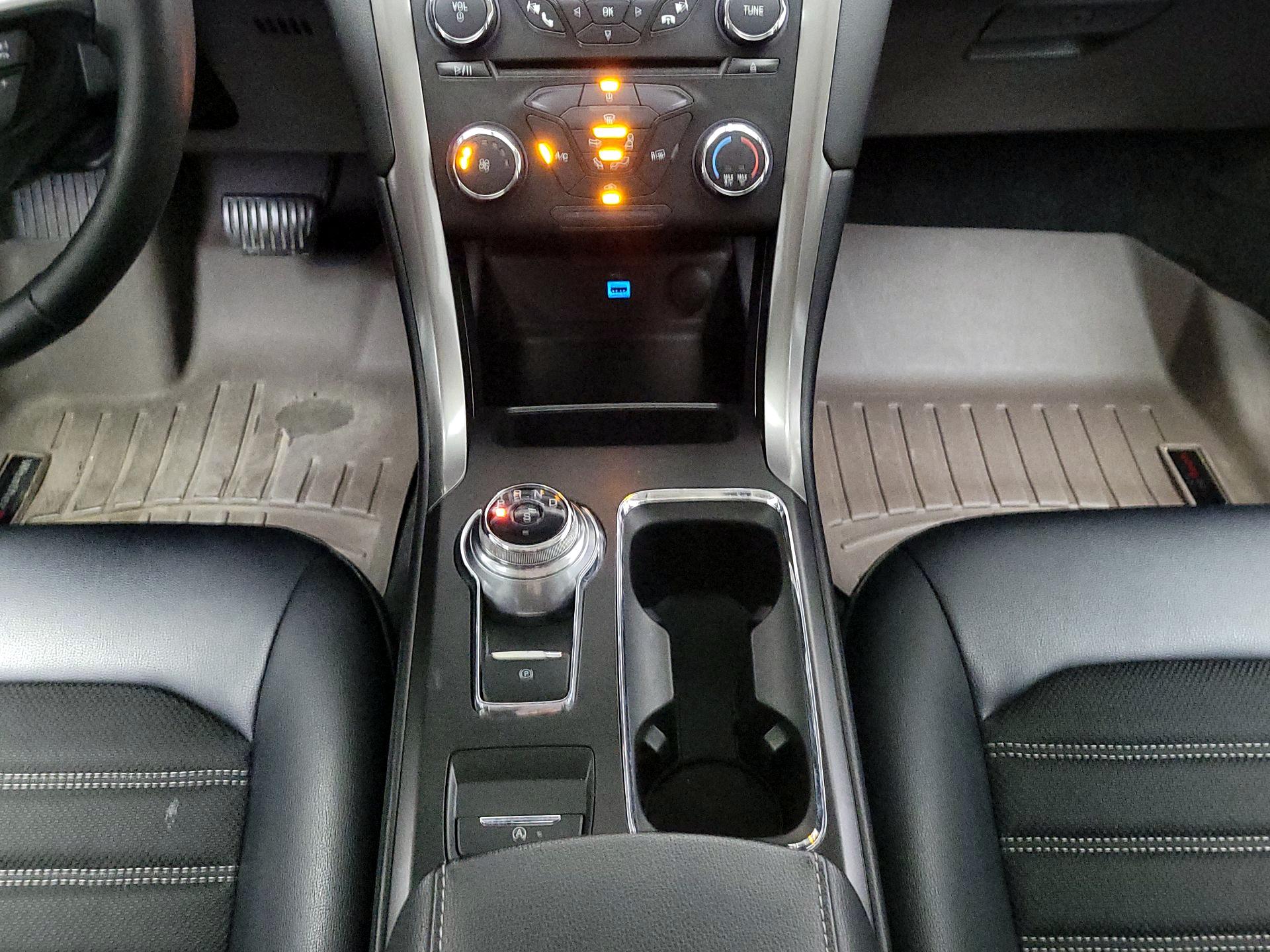 Thumbnail: 2017 Ford Fusion - 17