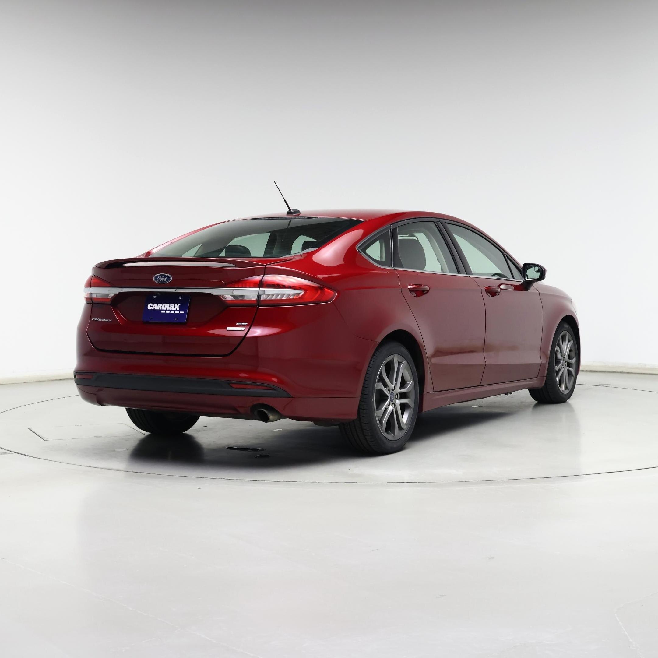 Thumbnail: 2017 Ford Fusion - 8