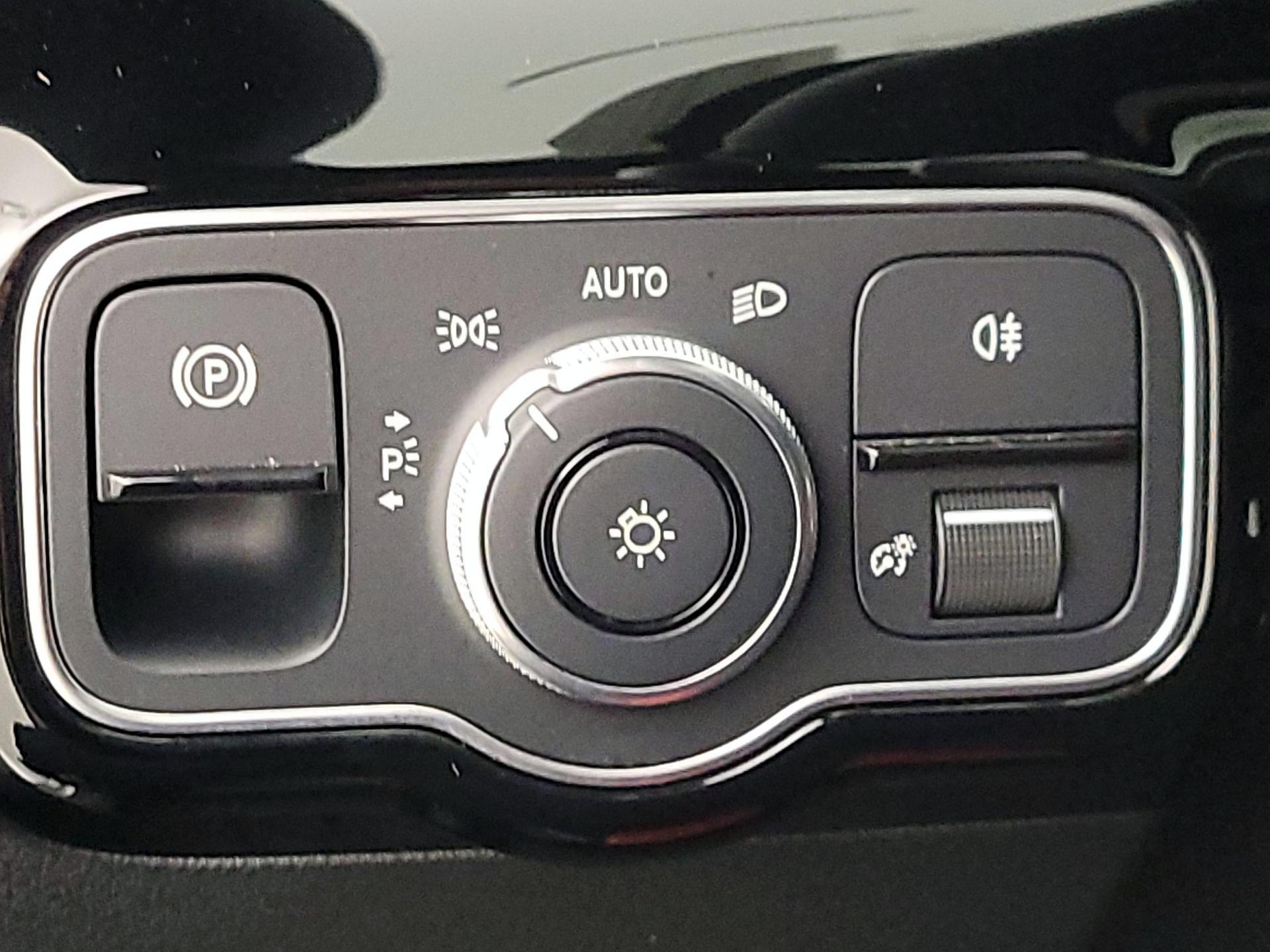 Thumbnail: 2023 Mercedes-Benz CLA - 13