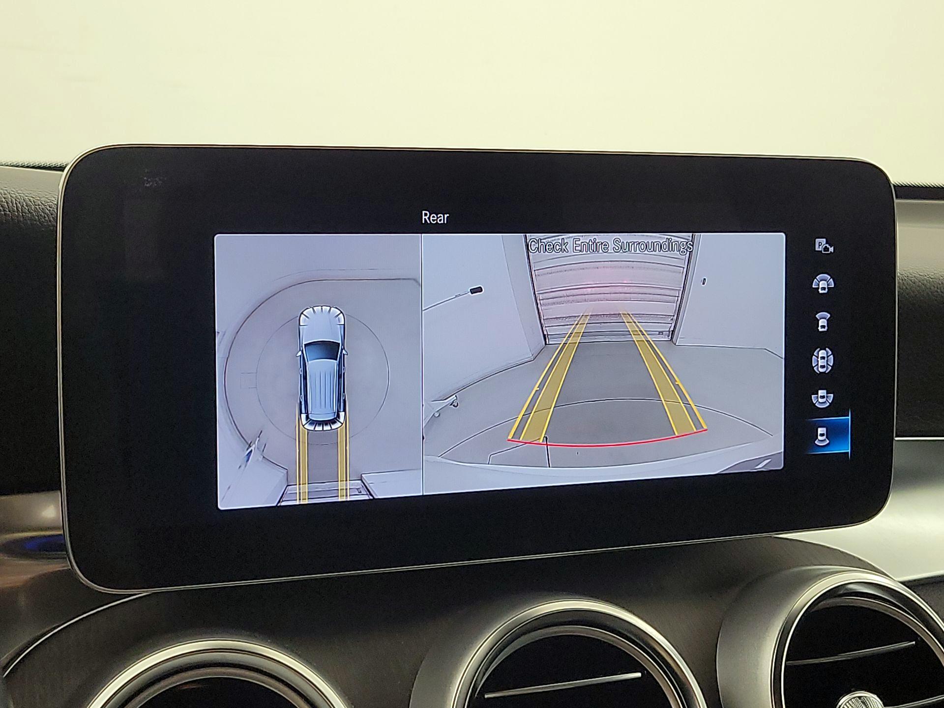 Thumbnail: 2022 Mercedes-Benz GLC - 14