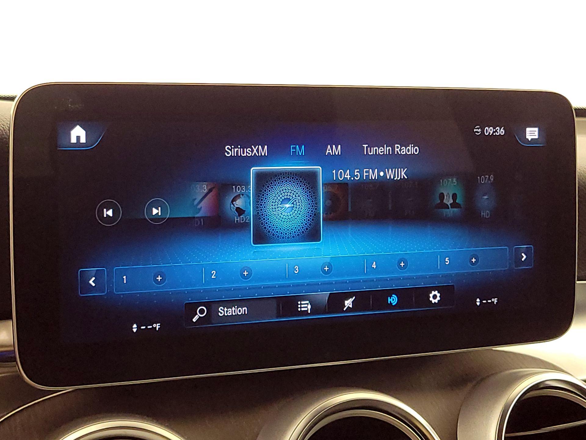 Thumbnail: 2022 Mercedes-Benz GLC - 15