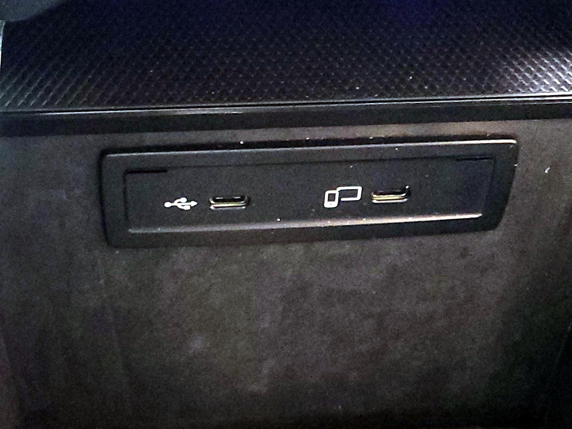 Thumbnail: 2022 Mercedes-Benz GLC - 18