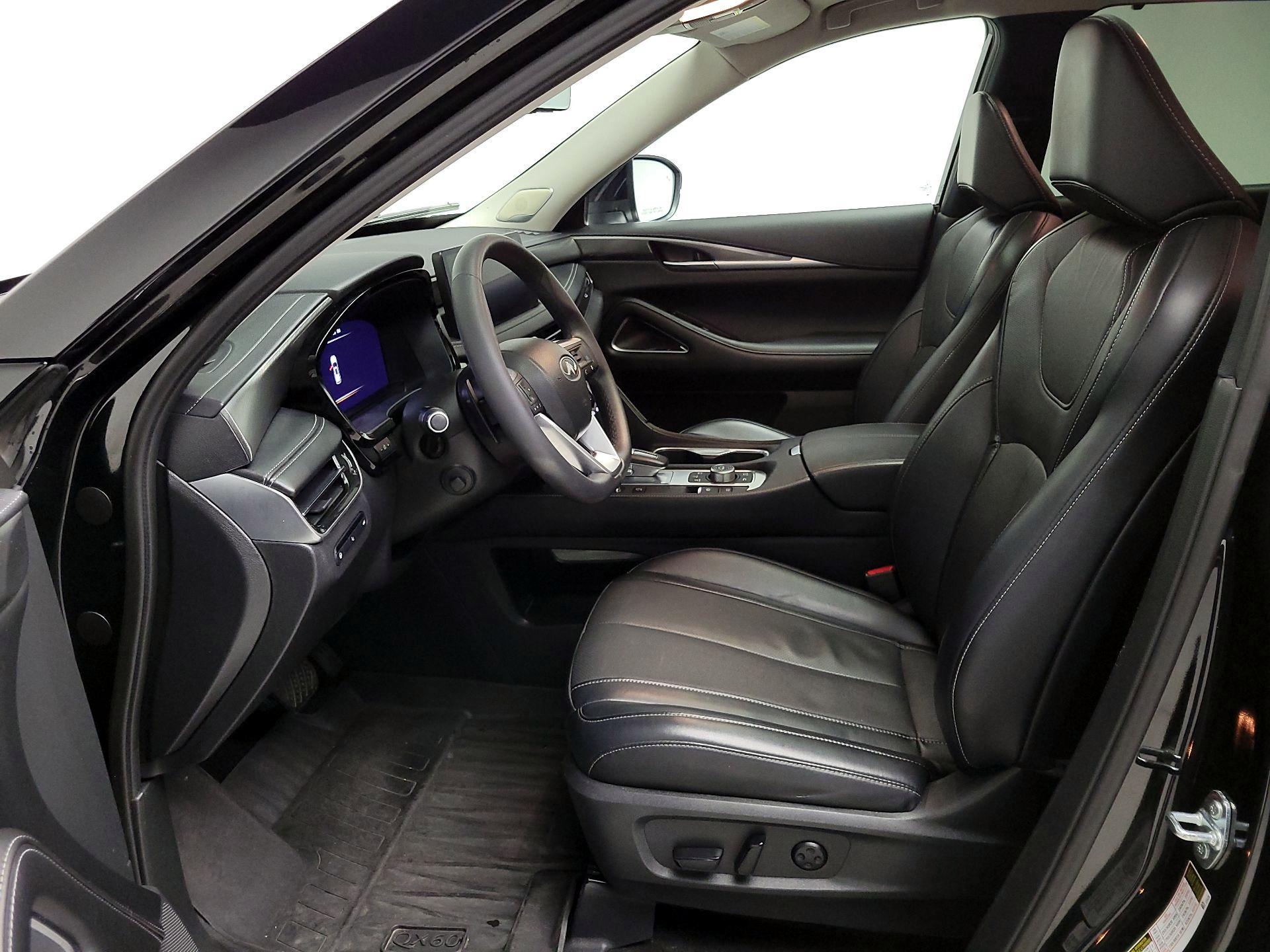Thumbnail: 2023 INFINITI QX60 - 11