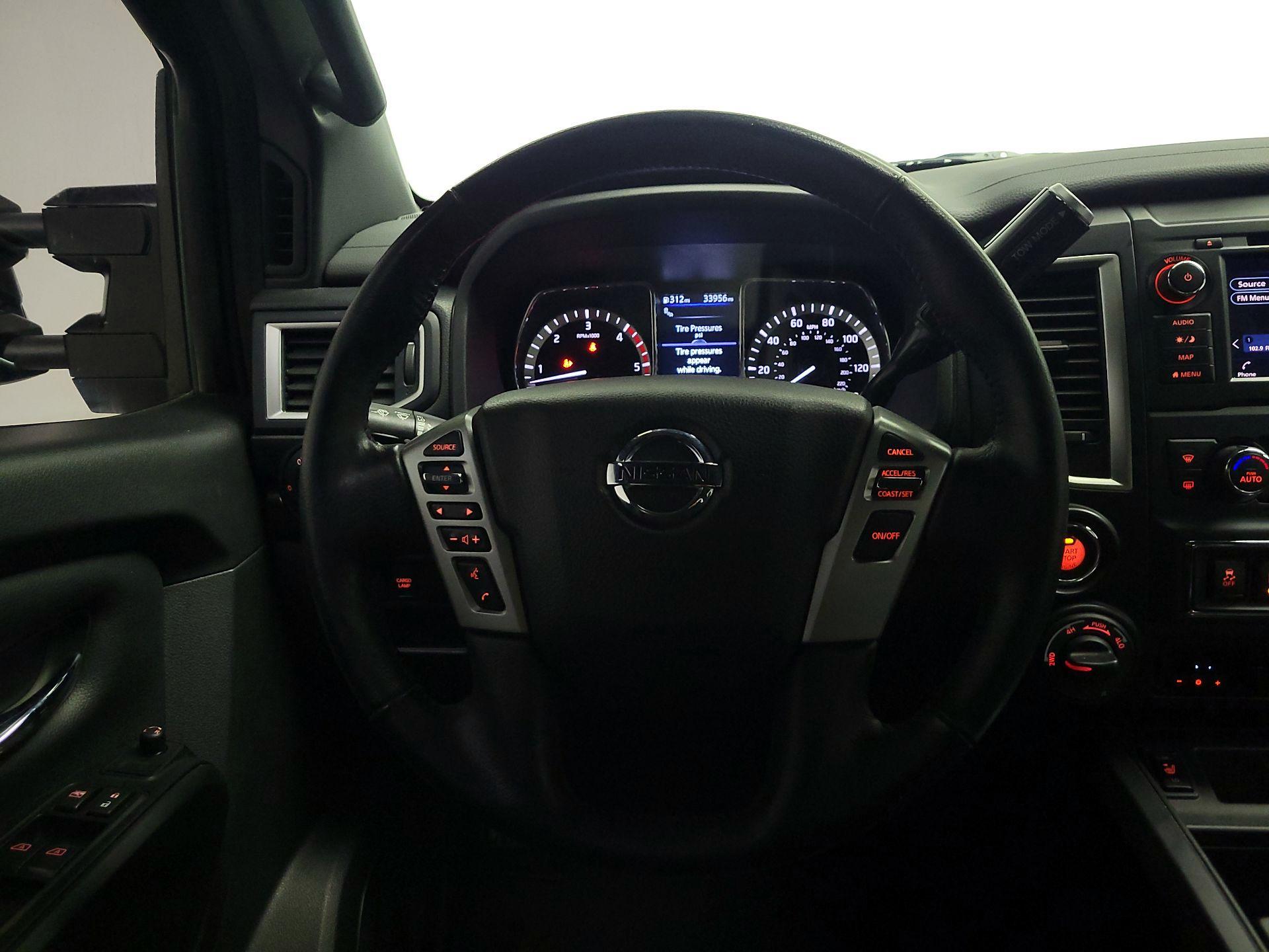 Thumbnail: 2019 Nissan Titan - 10