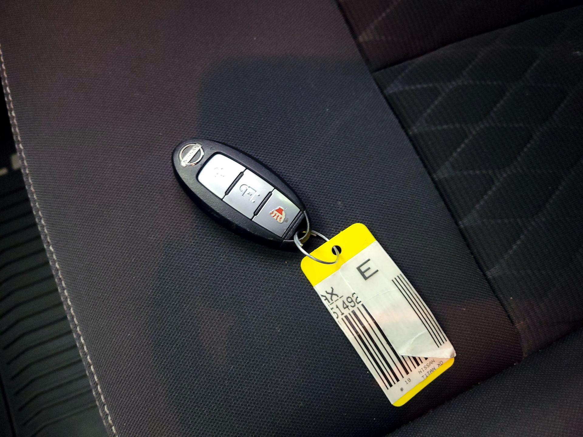 Thumbnail: 2019 Nissan Titan - 18