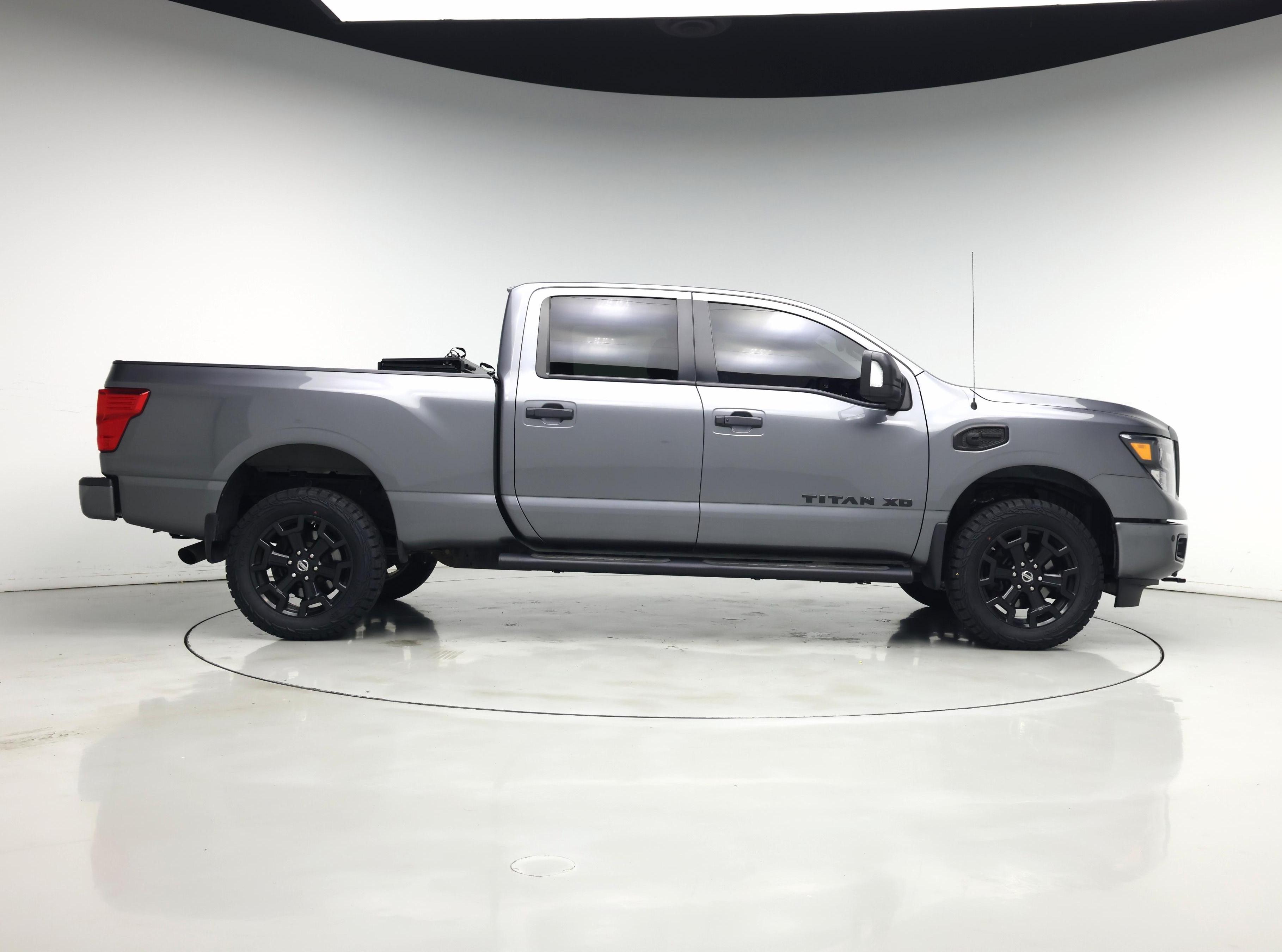 Thumbnail: 2019 Nissan Titan - 7