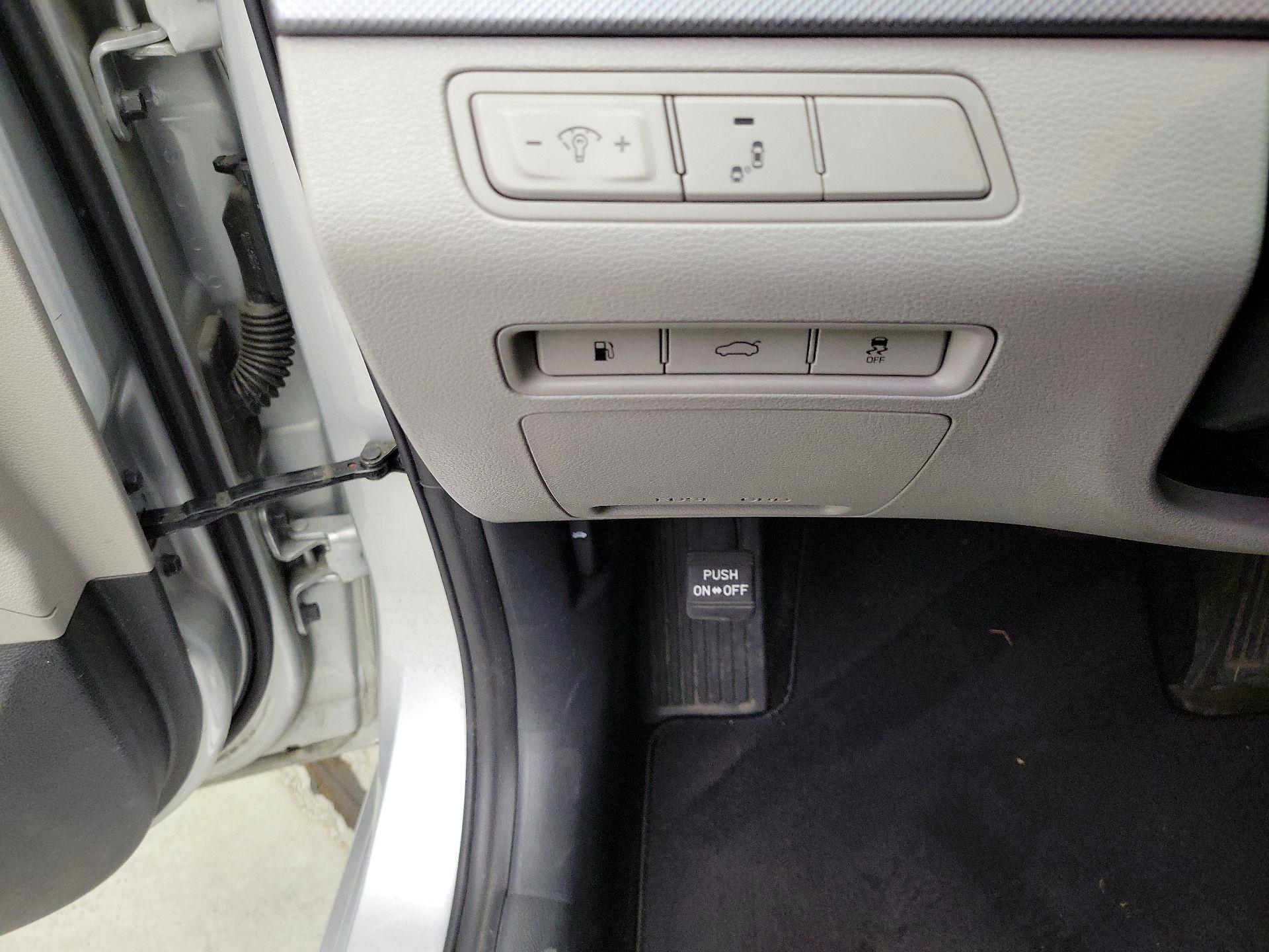 Thumbnail: 2019 Hyundai Sonata - 13