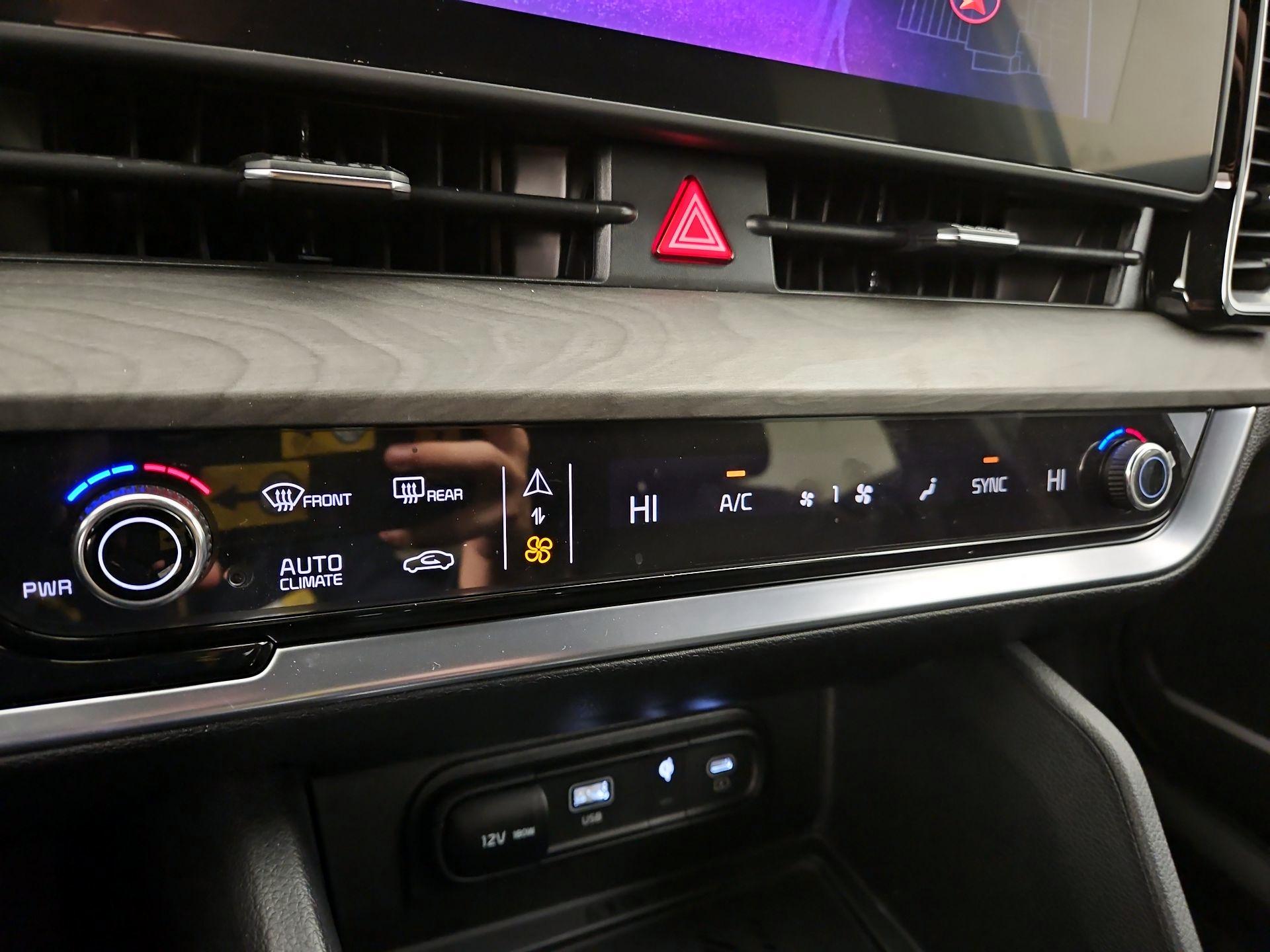 Thumbnail: 2024 Kia Sportage - 17