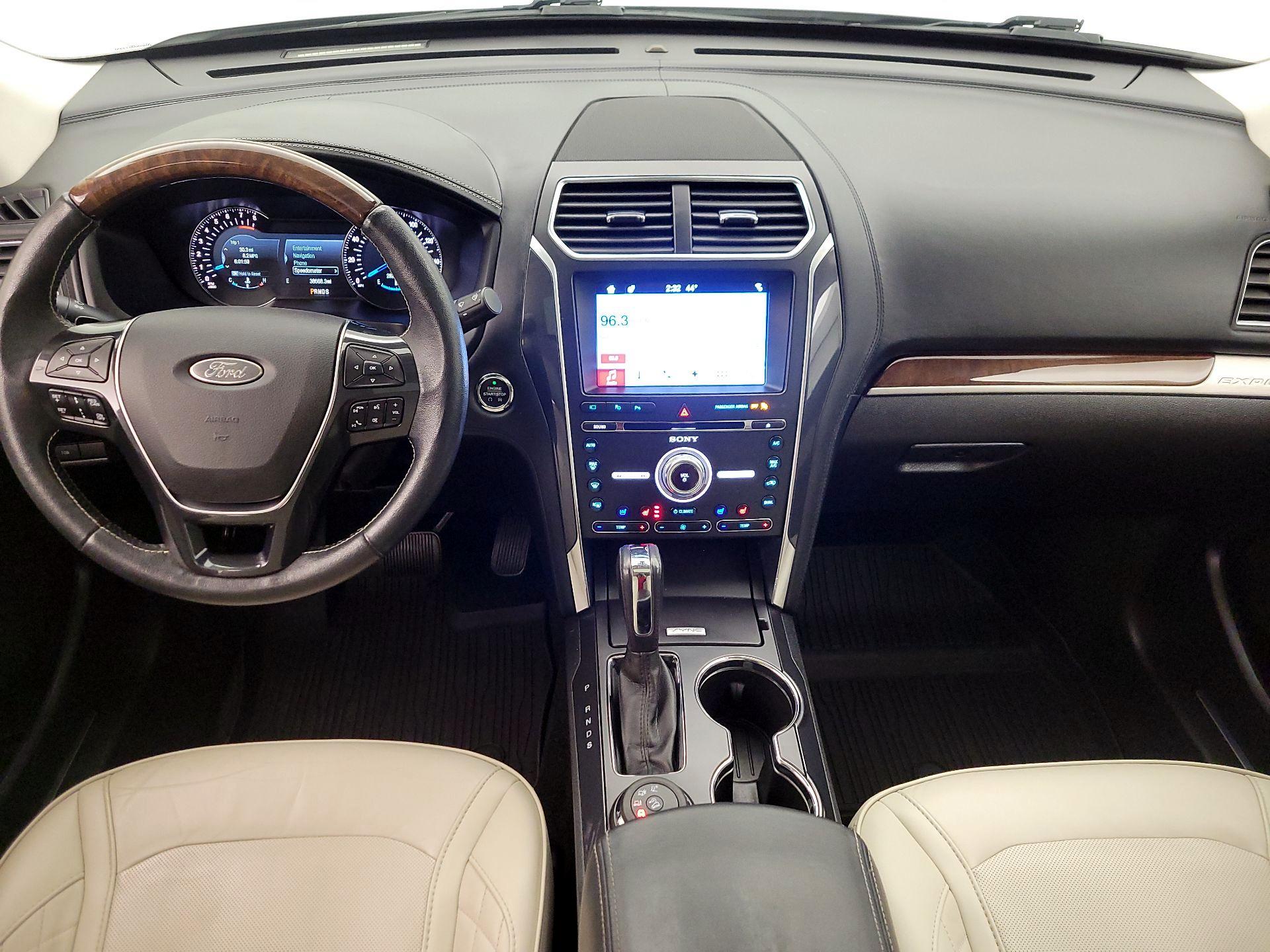 Thumbnail: 2017 Ford Explorer - 9