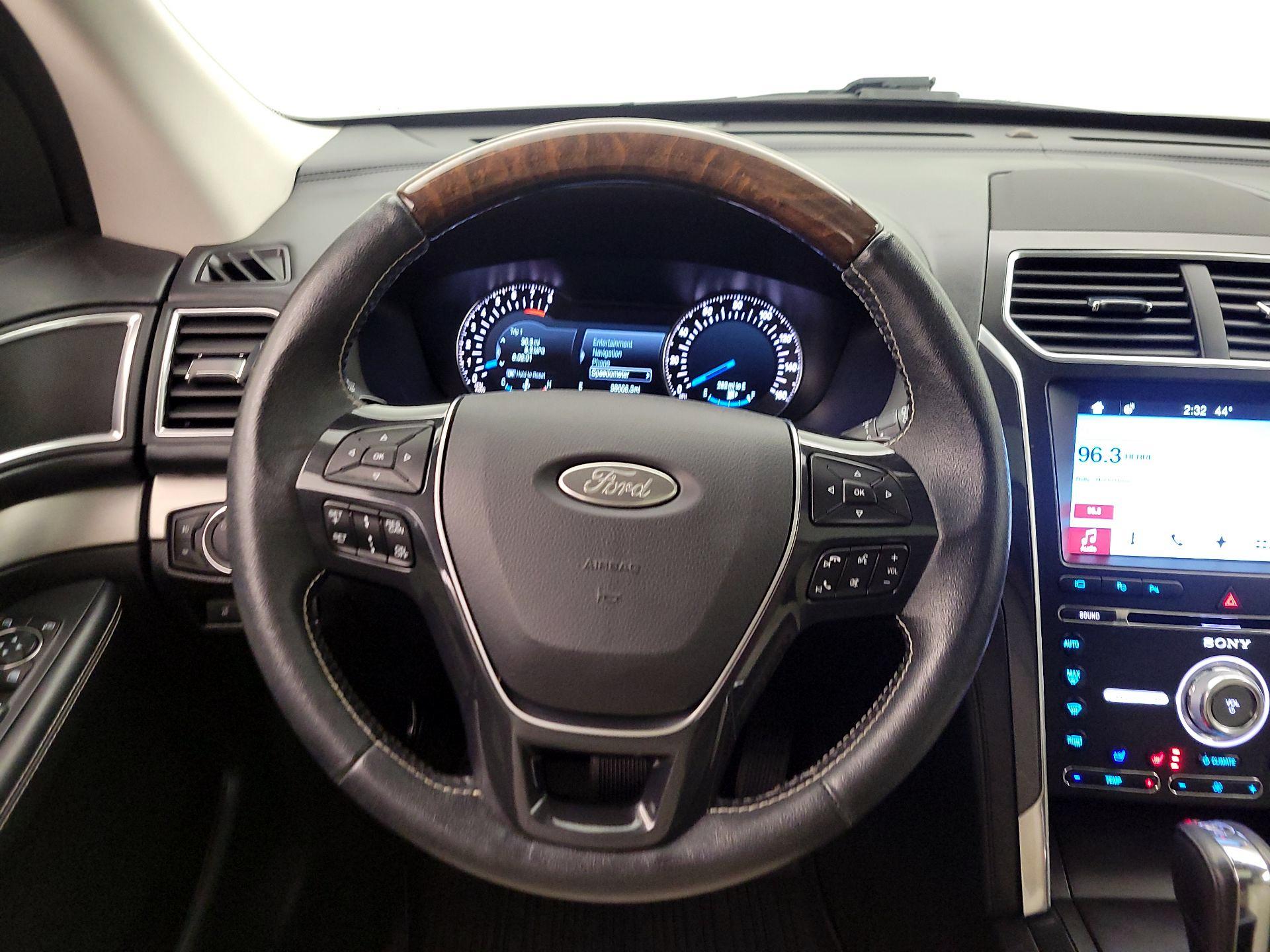 Thumbnail: 2017 Ford Explorer - 10