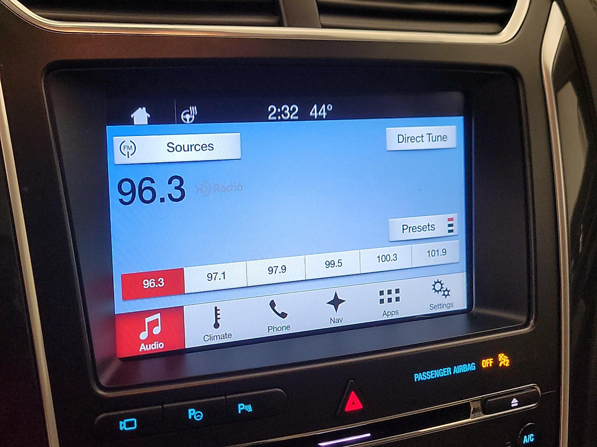 Thumbnail: 2017 Ford Explorer - 15