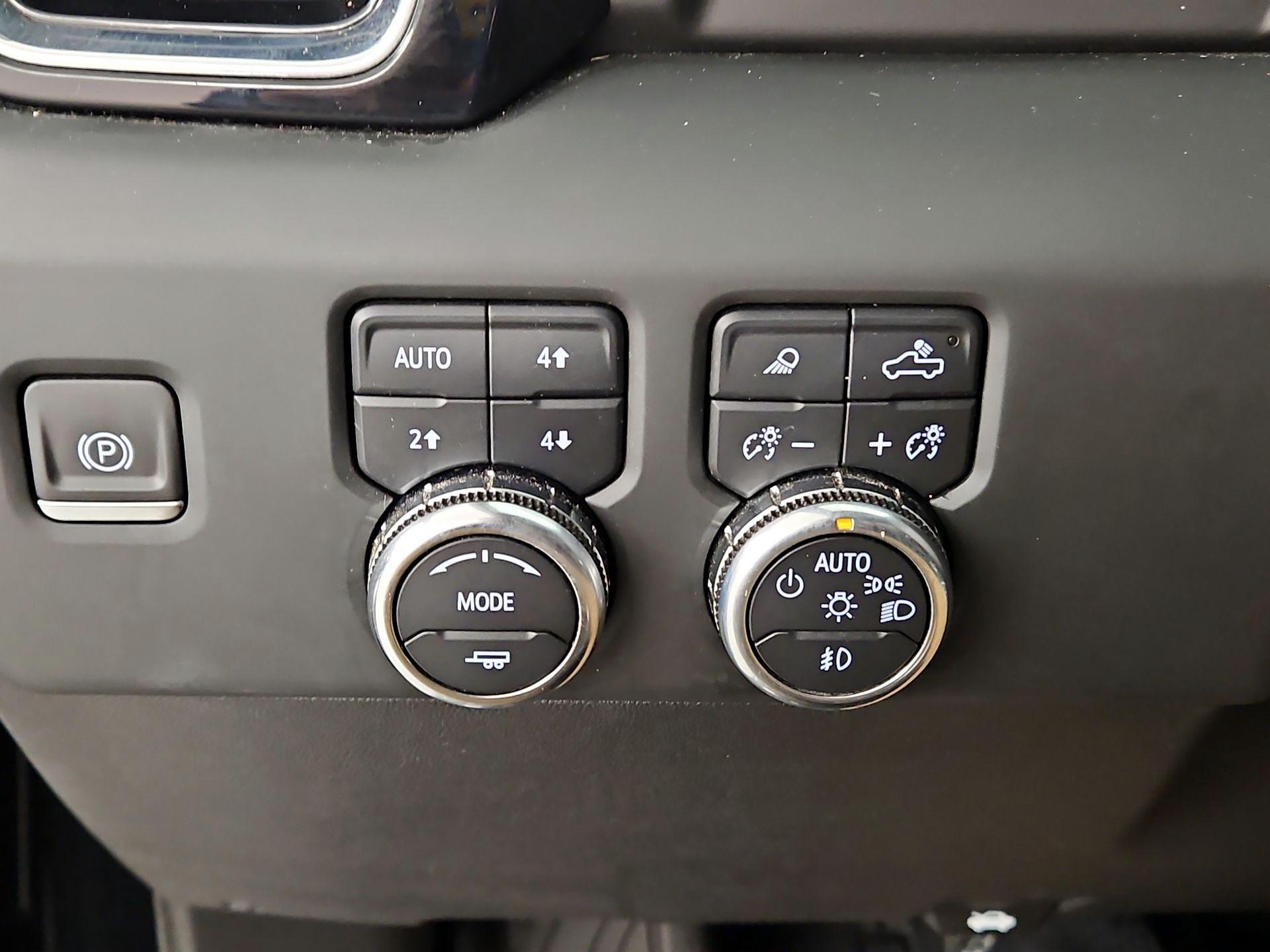 Thumbnail: 2024 GMC Sierra 2500 - 13