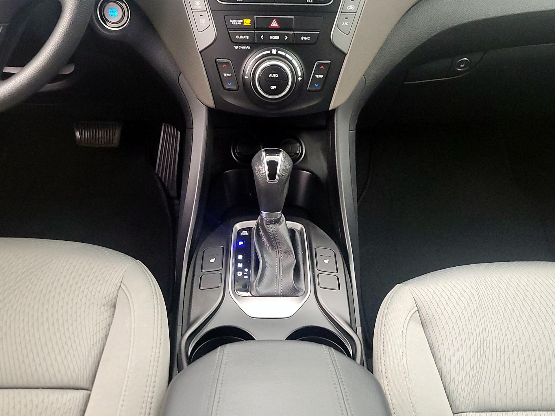 Thumbnail: 2018 Hyundai Santa Fe - 17