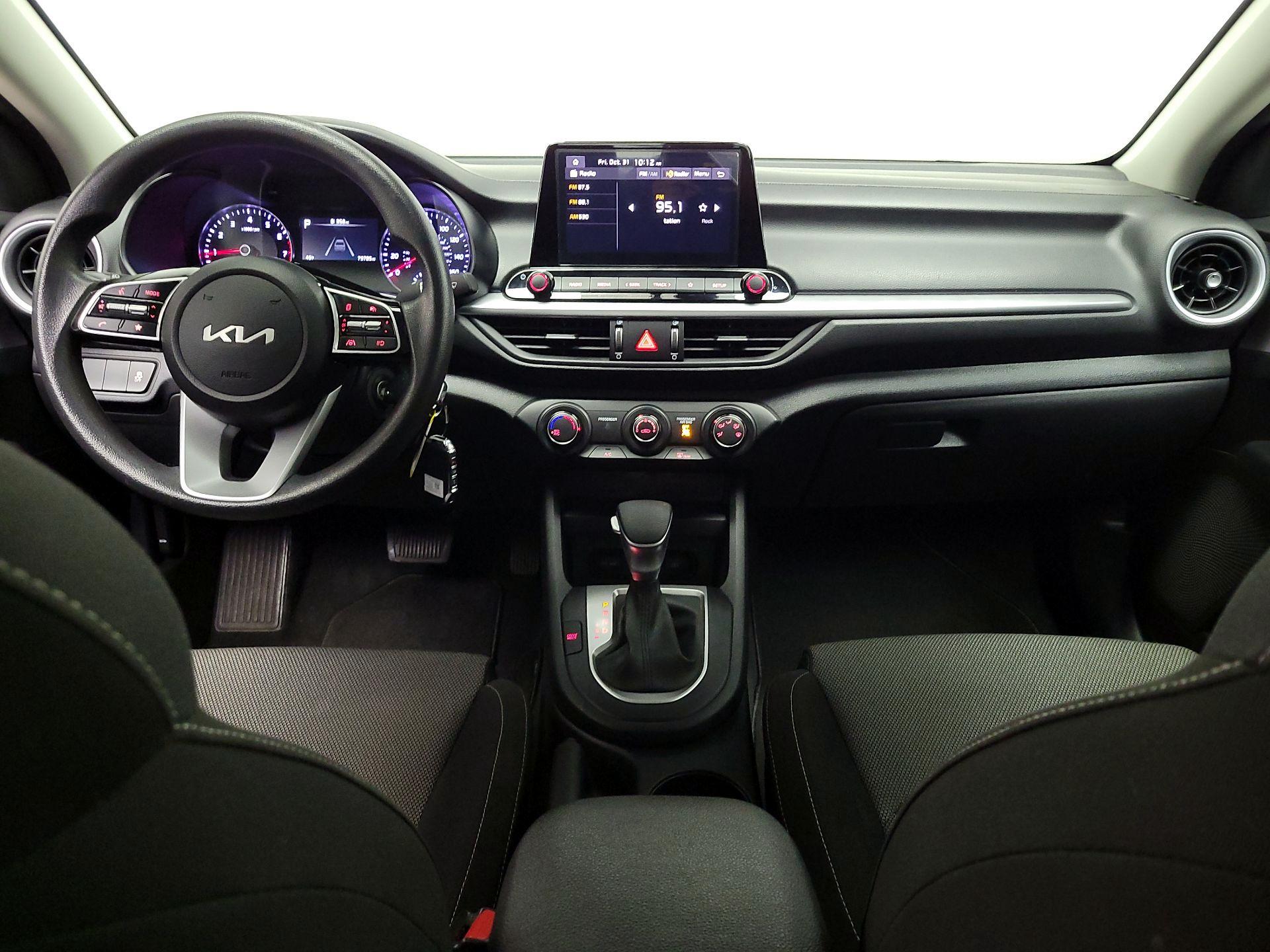 Thumbnail: 2024 Kia Forte - 9