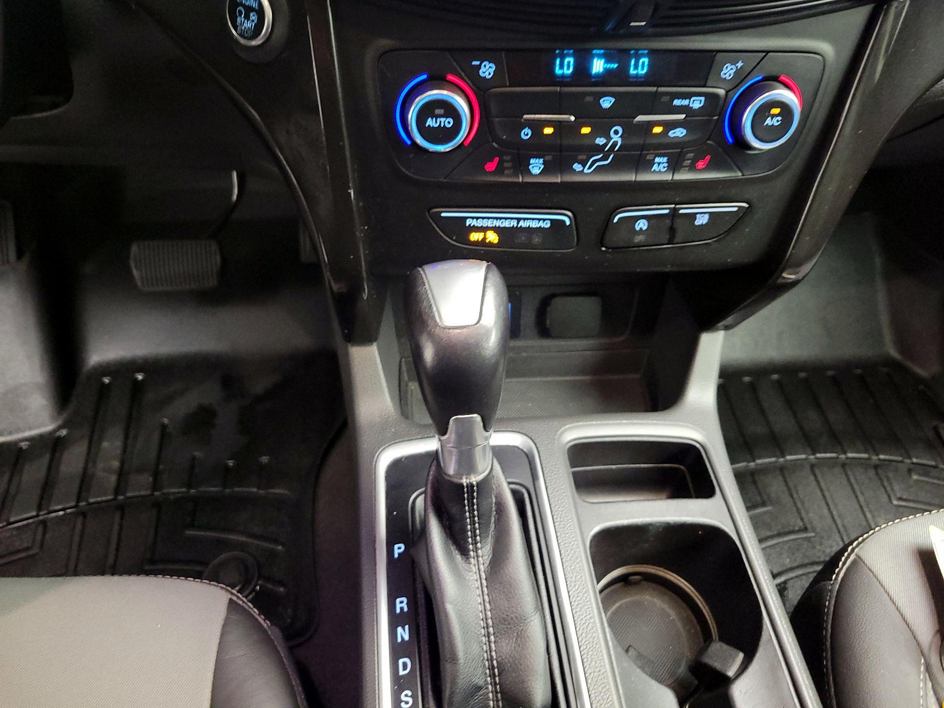 Thumbnail: 2017 Ford Escape - 16