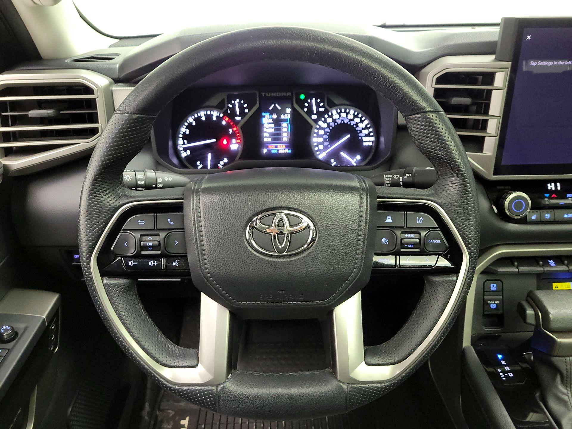 Thumbnail: 2022 Toyota Tundra - 10