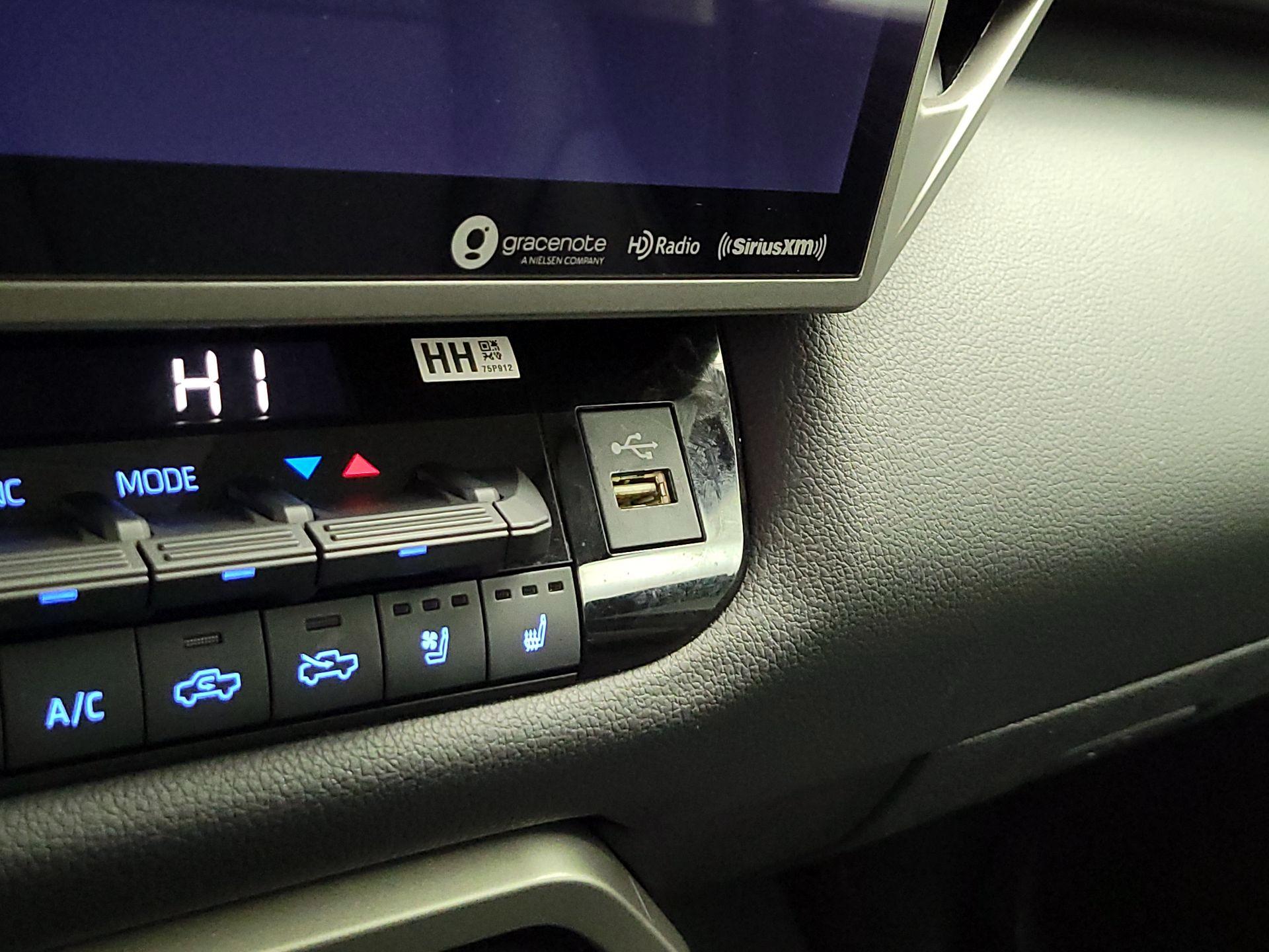 Thumbnail: 2022 Toyota Tundra - 18