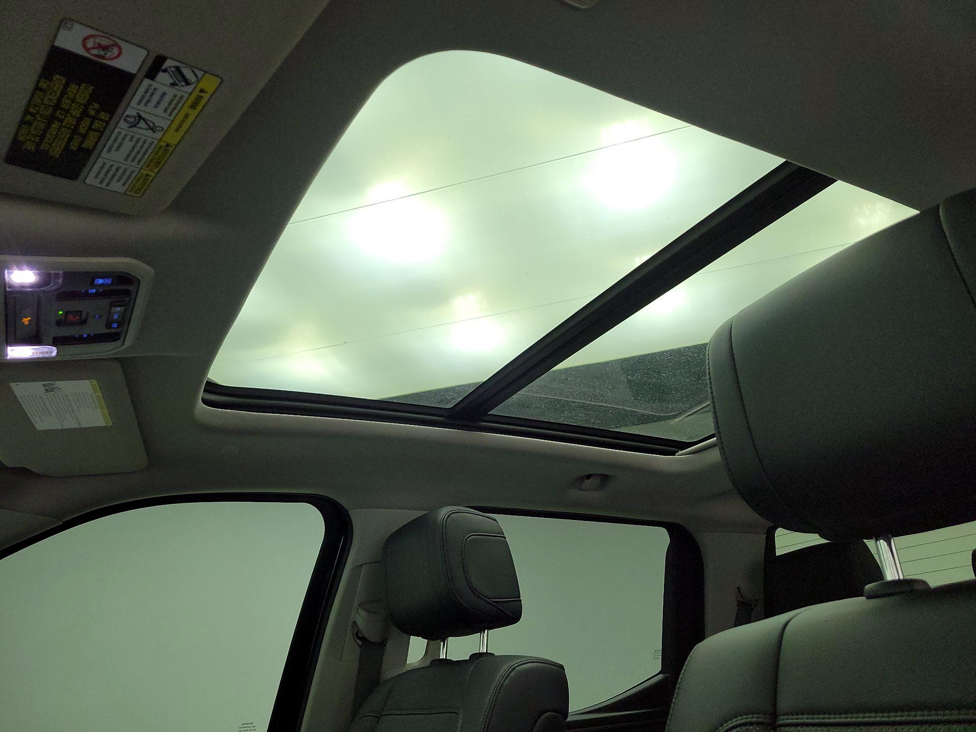 Thumbnail: 2022 Toyota Tundra - 19