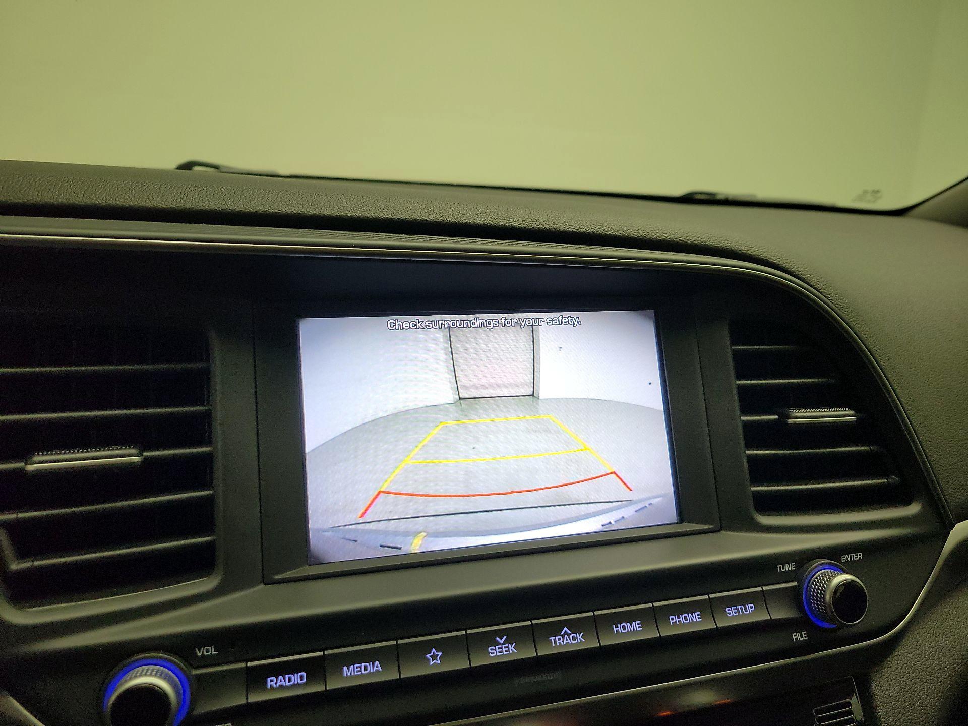 Thumbnail: 2019 Hyundai Elantra - 13