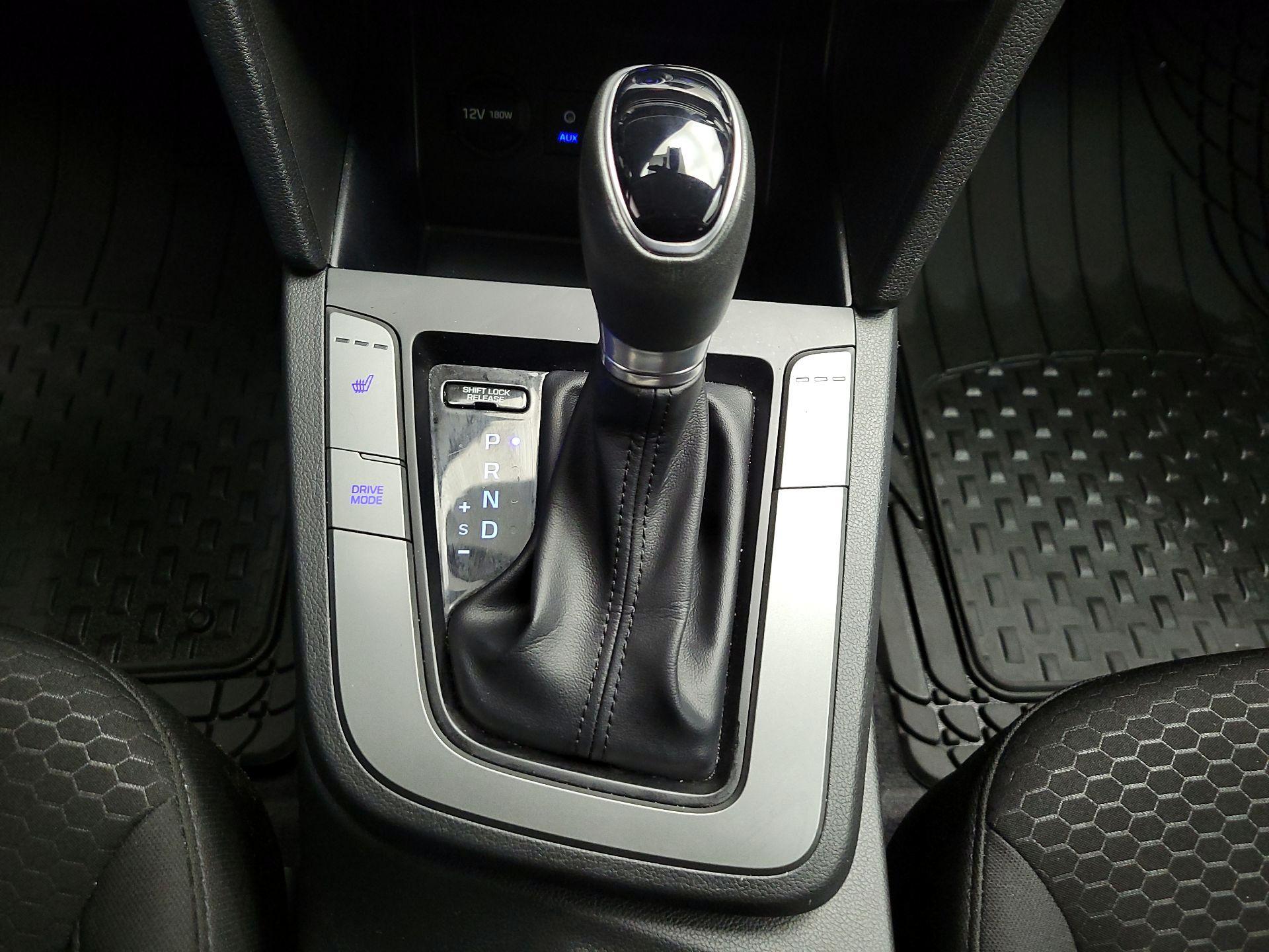 Thumbnail: 2019 Hyundai Elantra - 16