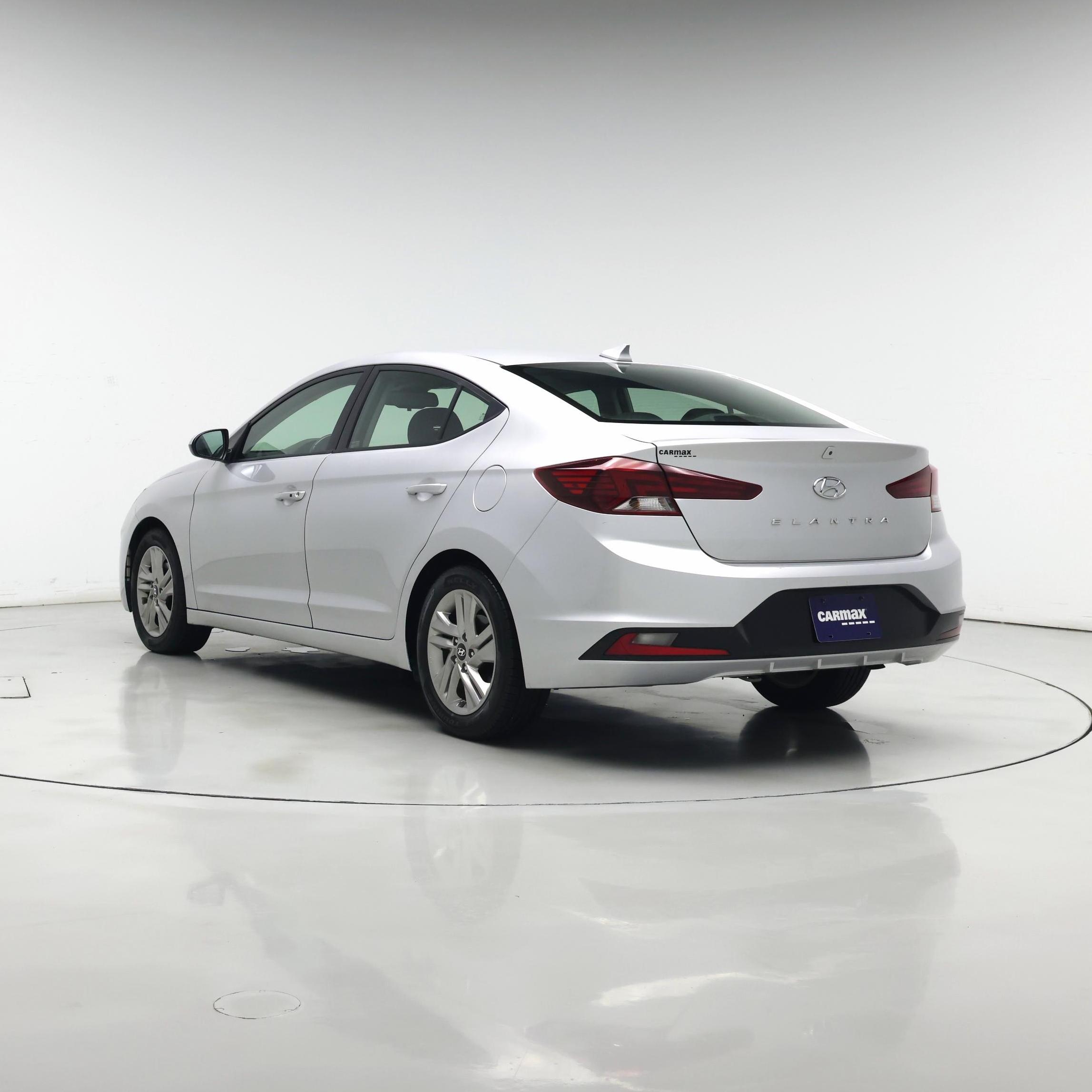 Thumbnail: 2019 Hyundai Elantra - 2