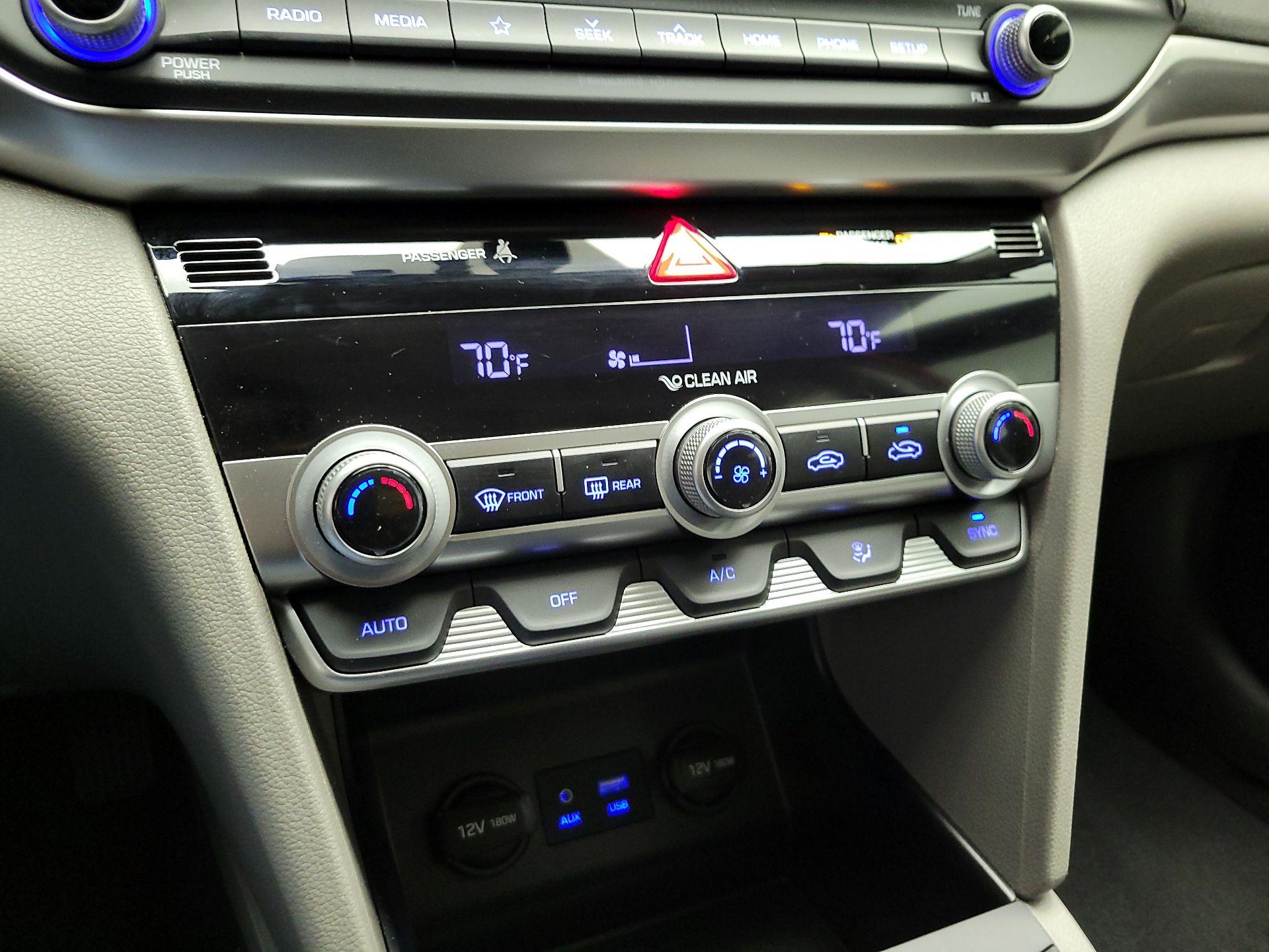 Thumbnail: 2020 Hyundai Elantra - 15