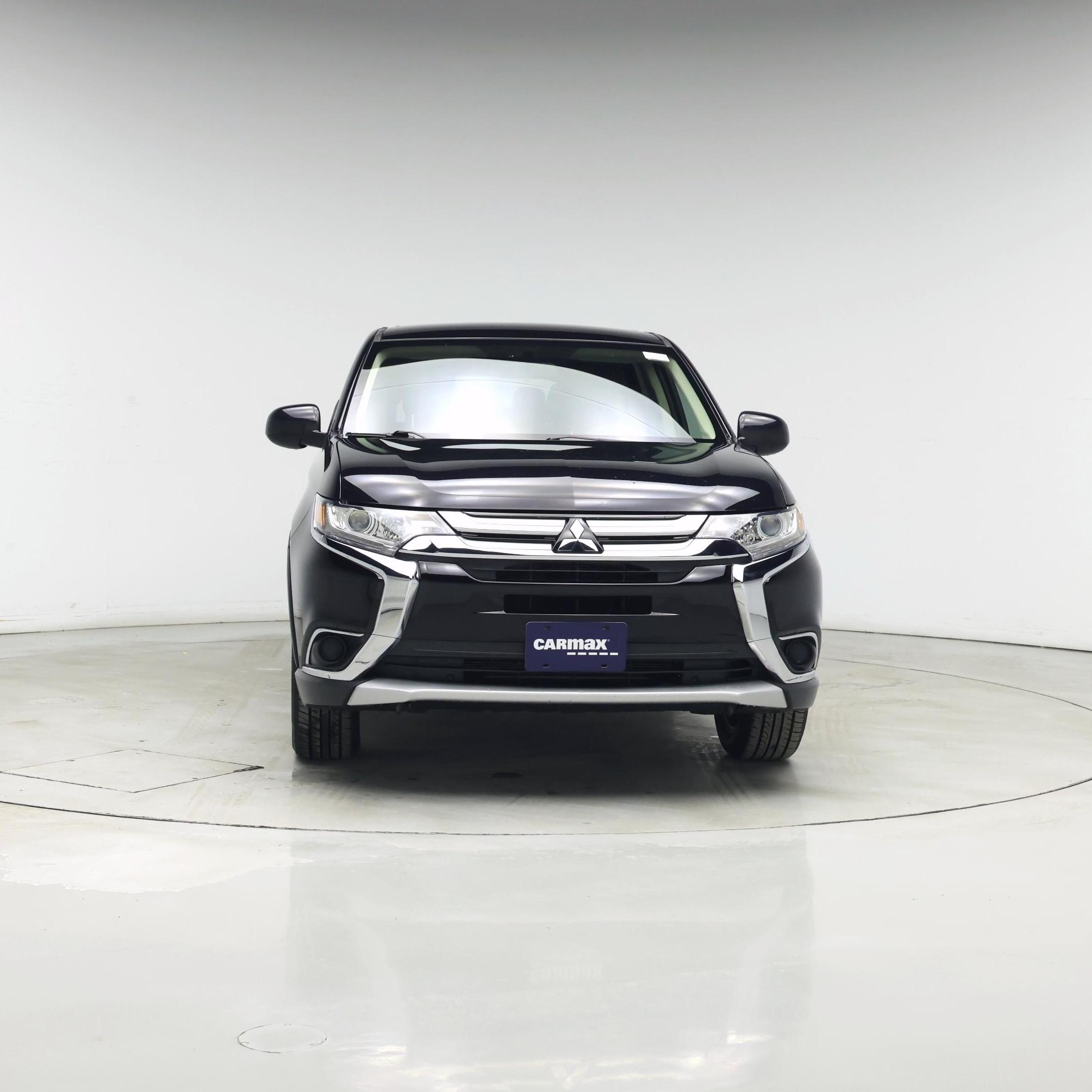 Thumbnail: 2017 Mitsubishi Outlander - 5