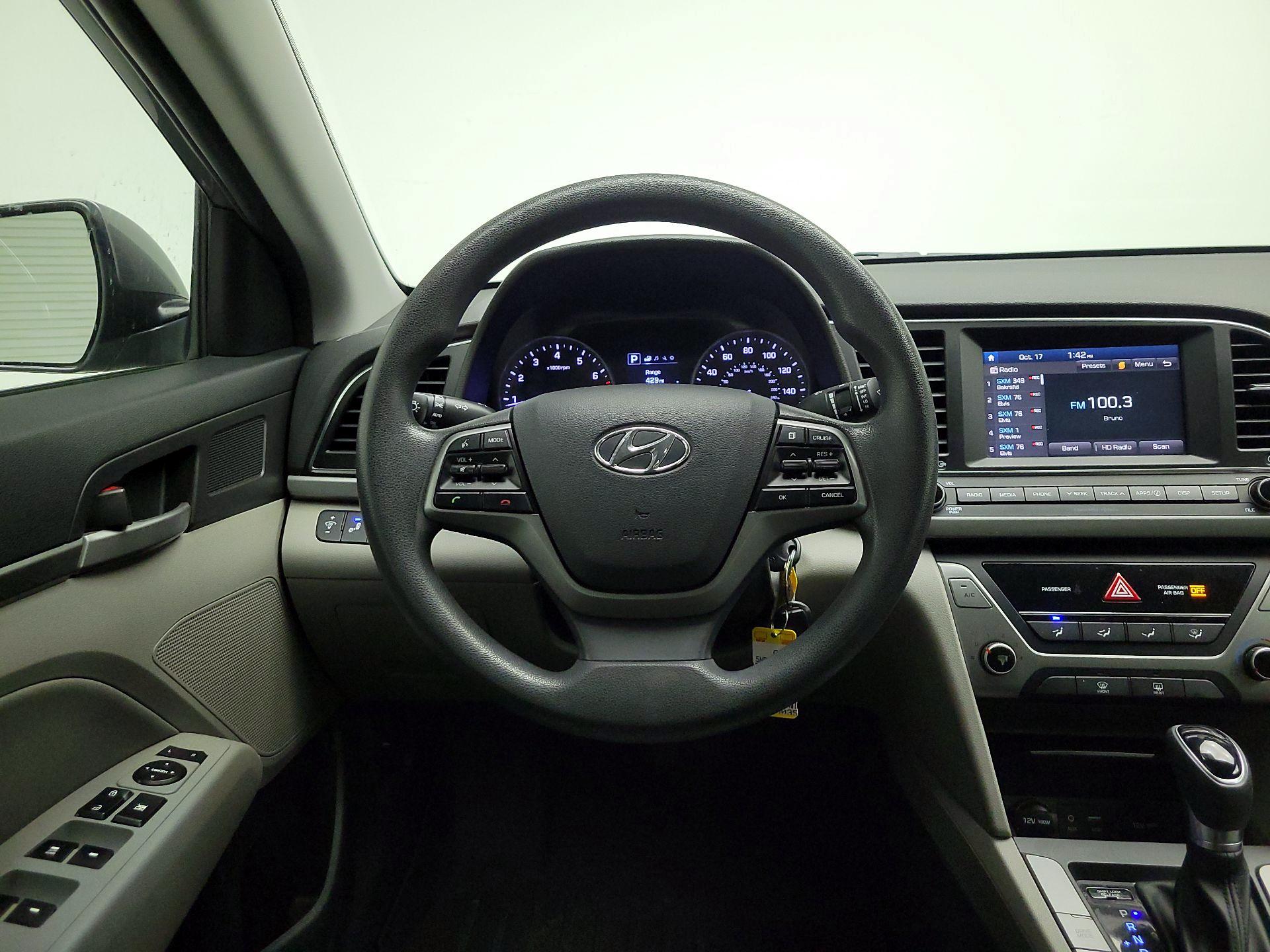 Thumbnail: 2018 Hyundai Elantra - 10