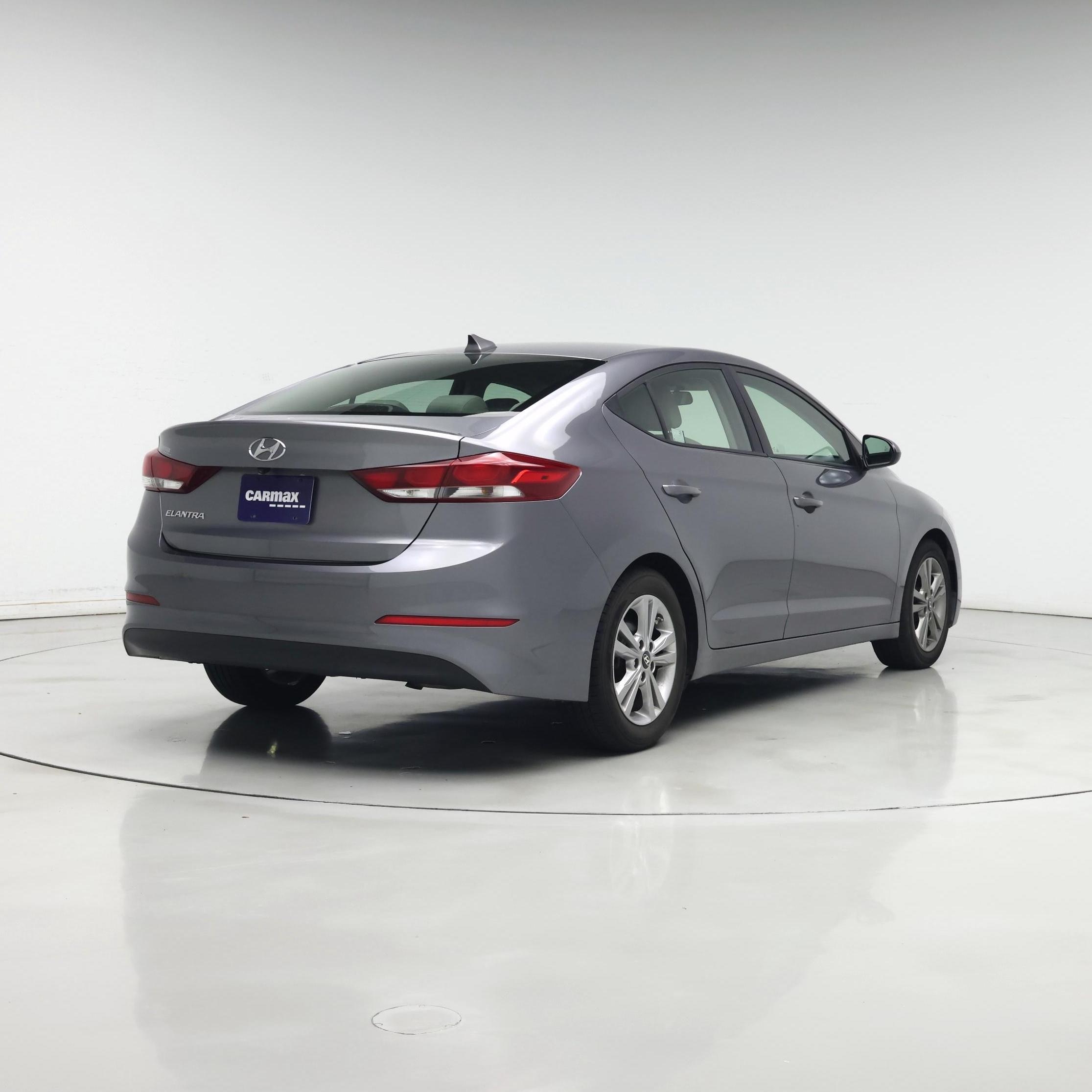 Thumbnail: 2018 Hyundai Elantra - 8